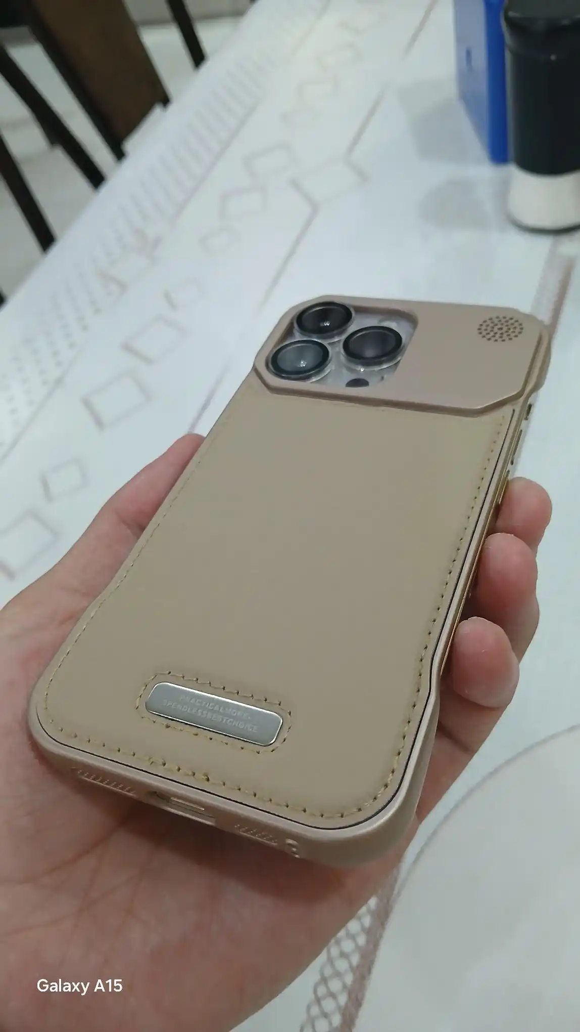 Zamonaviy chexol iPhone, 12,13, 14, 15, 16 Pro/Pro Max uchun metall, ekologik charm
