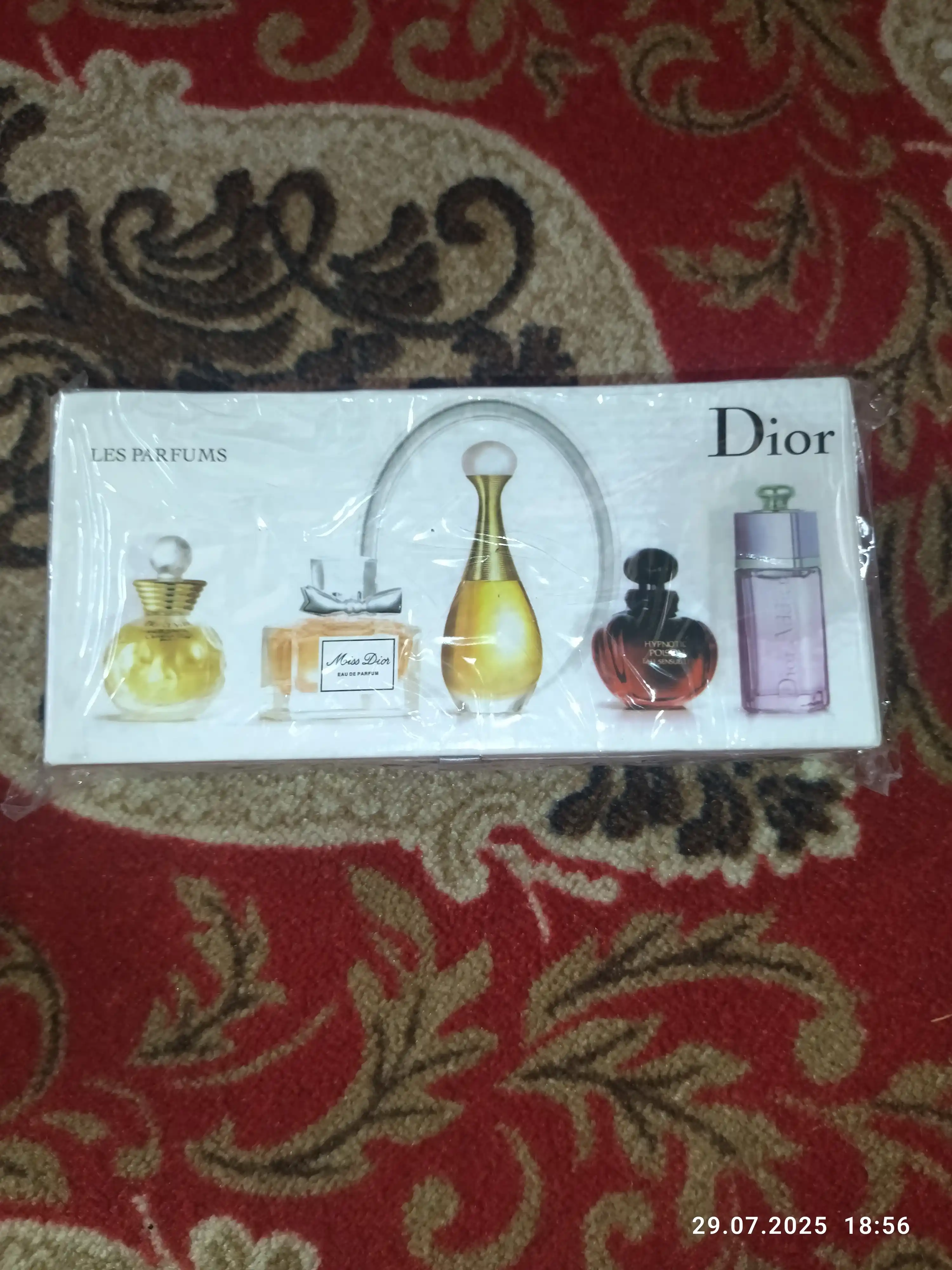 Dior Les Parfums Miniature Set, ayollar uchun atir to'plami