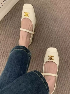 Кремовый