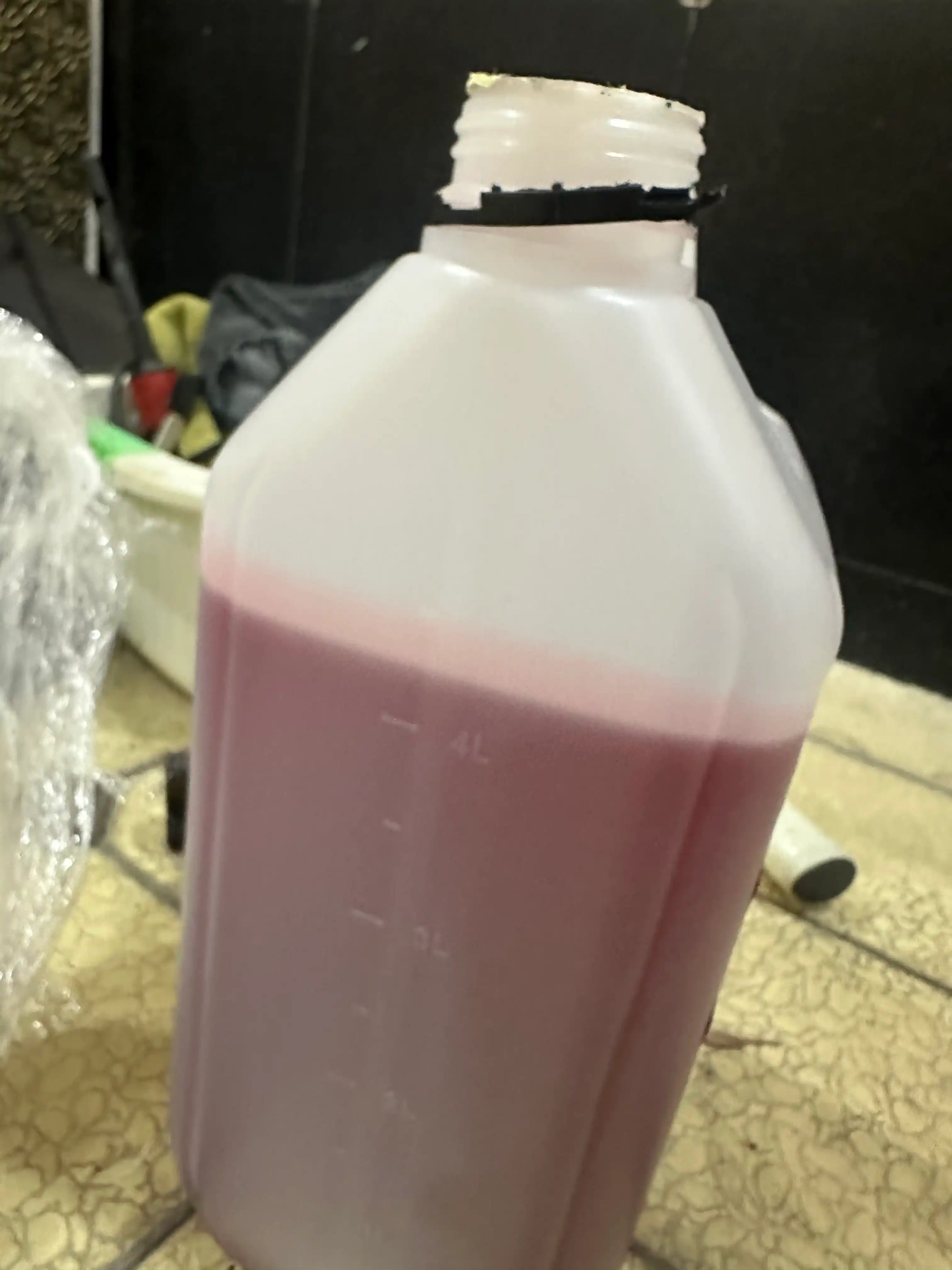 Kontaktsiz yuvish uchun avtomobil shampuni Clean-Mach