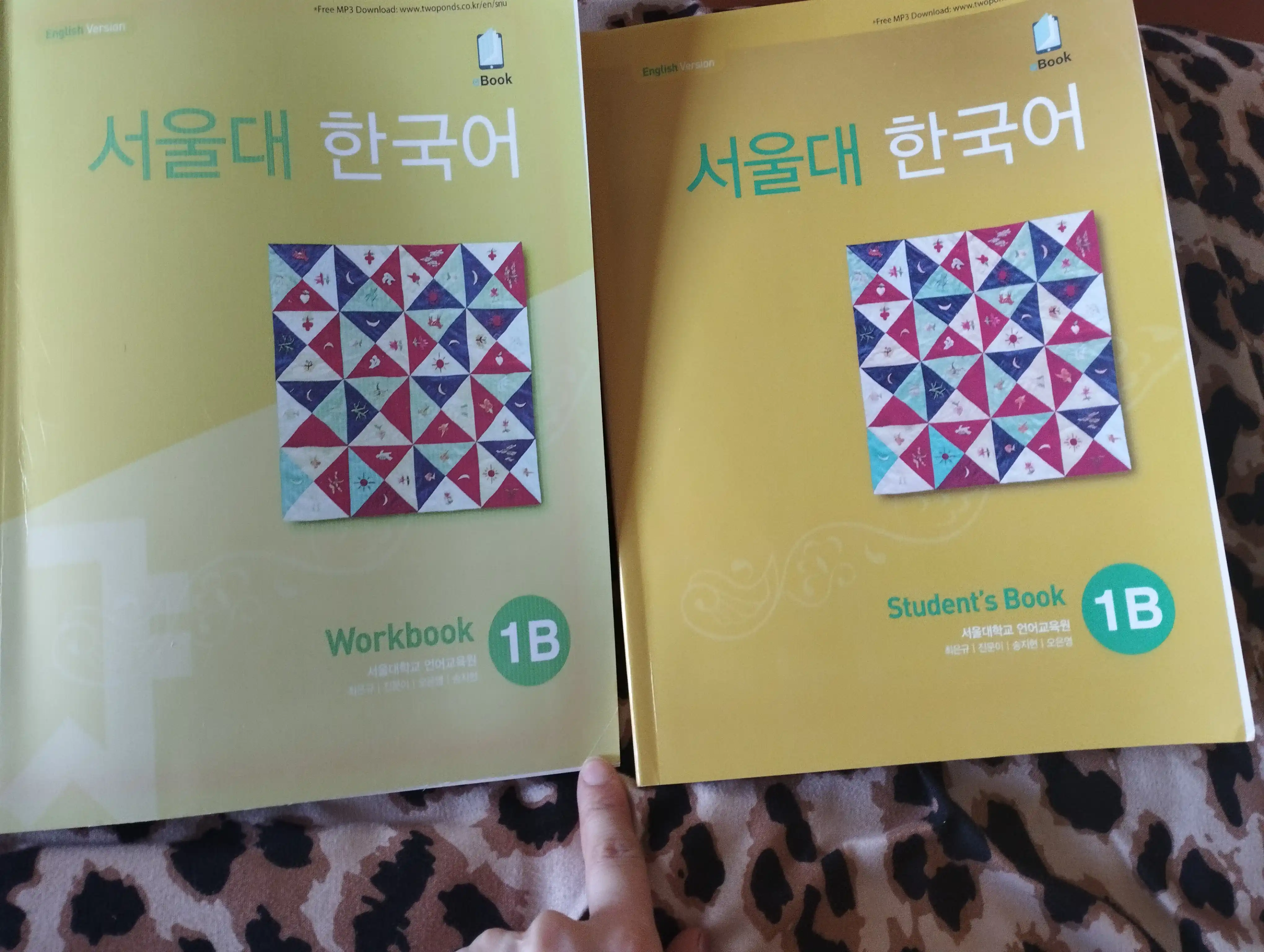 Koreys tili, Koreya Seoul university korean 1b students book 1b work book