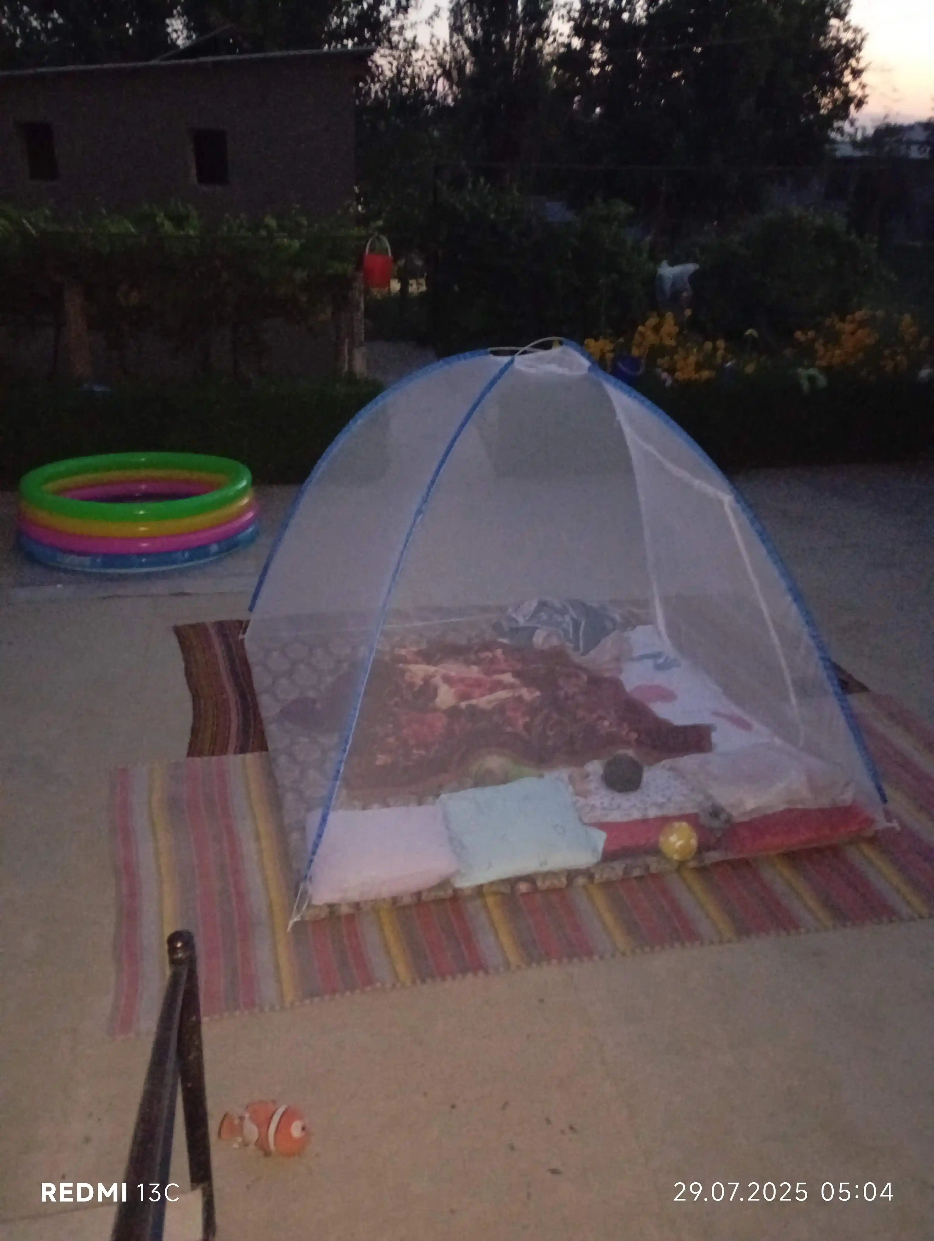 Chivinlarga qarshi to'r, pashshaxona, 240 sm ga 240 sm