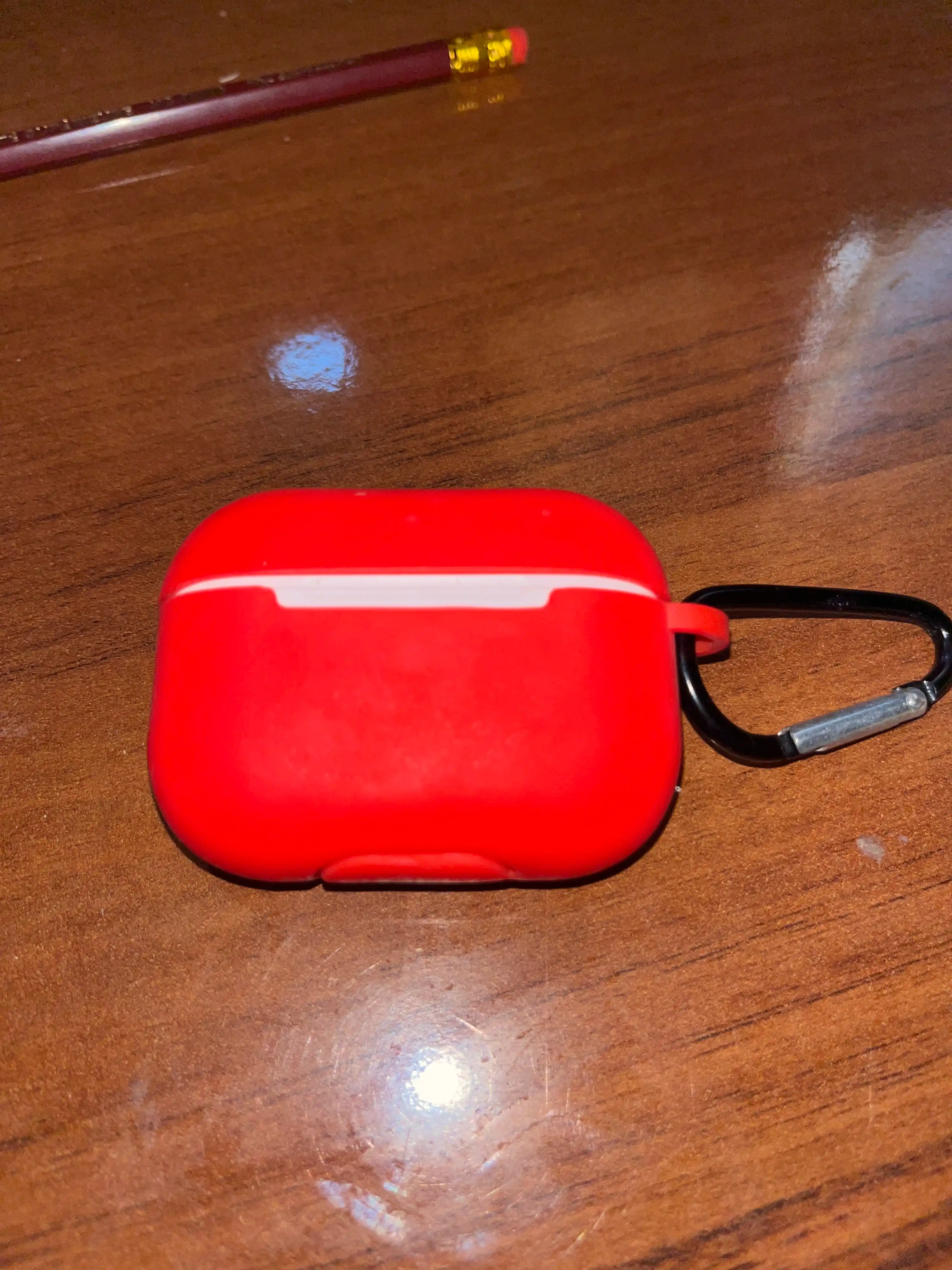 Силиконовый чехол для наушников Airpods Pro