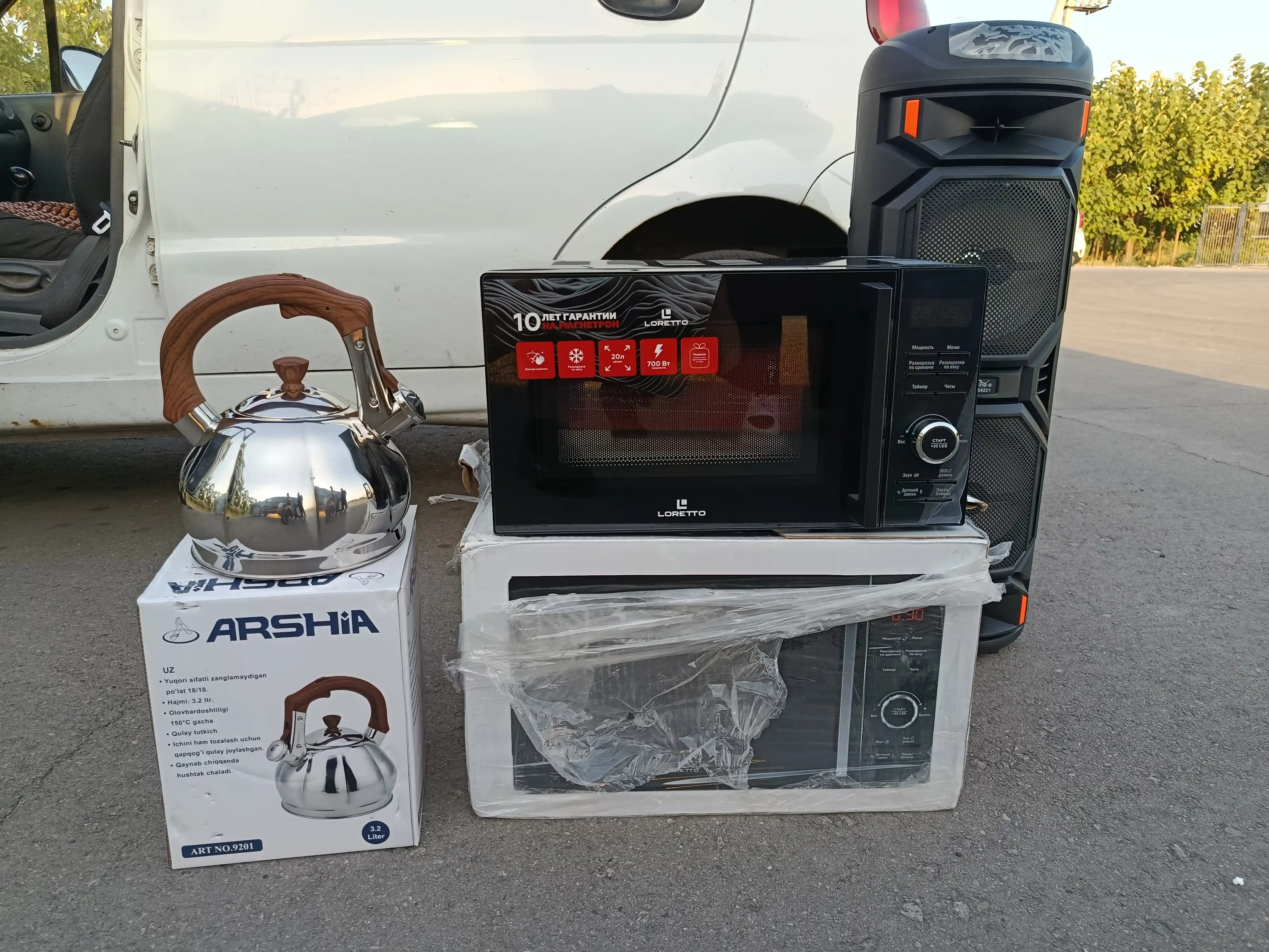 Mikroto'lqinli pech Loretto LM-2101, LM-2102, LM-2103, LM-2104, LM-2105, LM-2302, LM-2306
