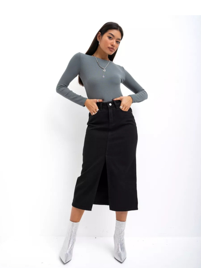 Kroft Ota xavfli filmida dumbasini kotardi.