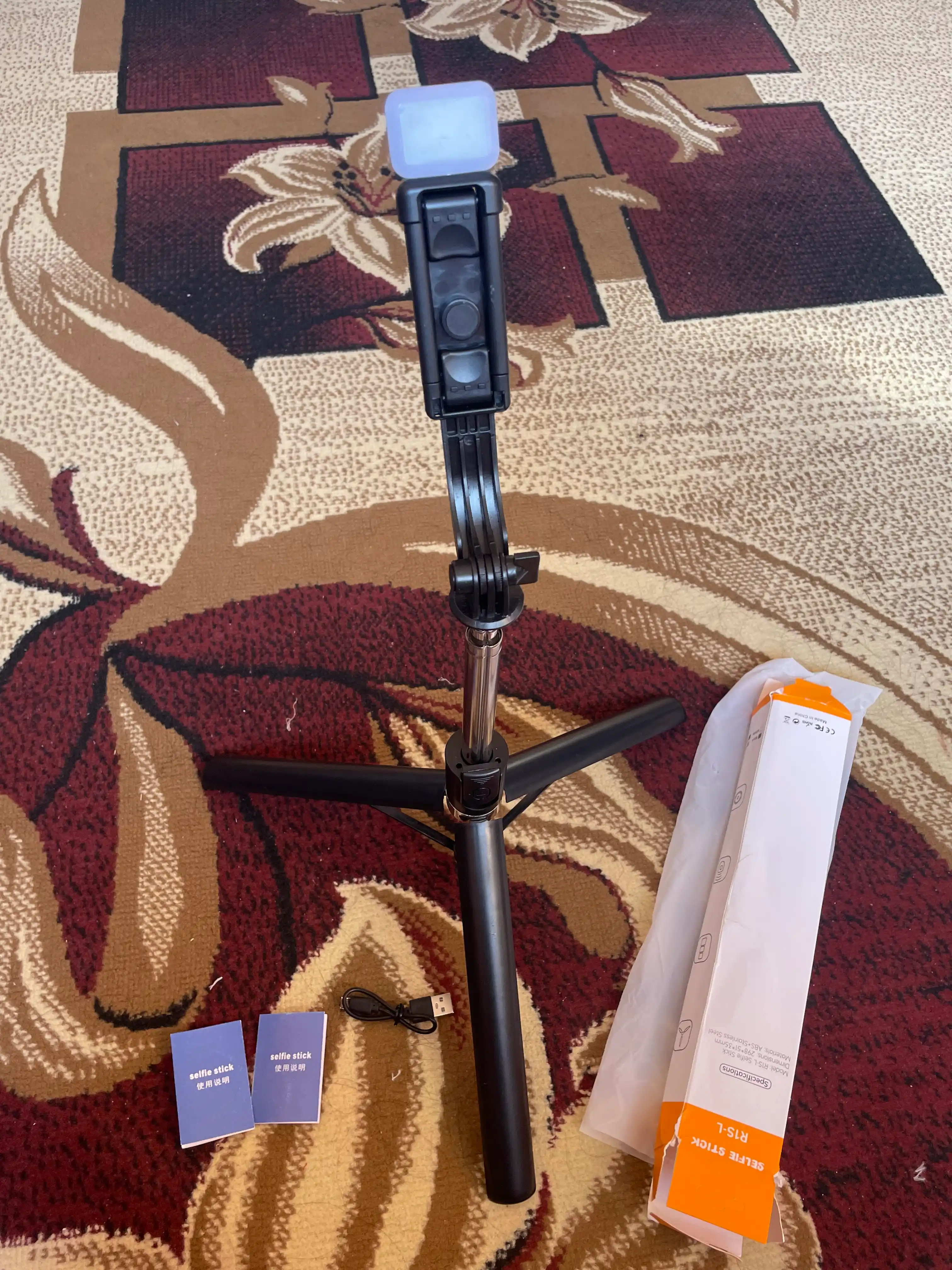 Monopod LED va Bluetooth pulti bilan, smartfonlar, iPhone, Android uchun selfi tayoqchasi