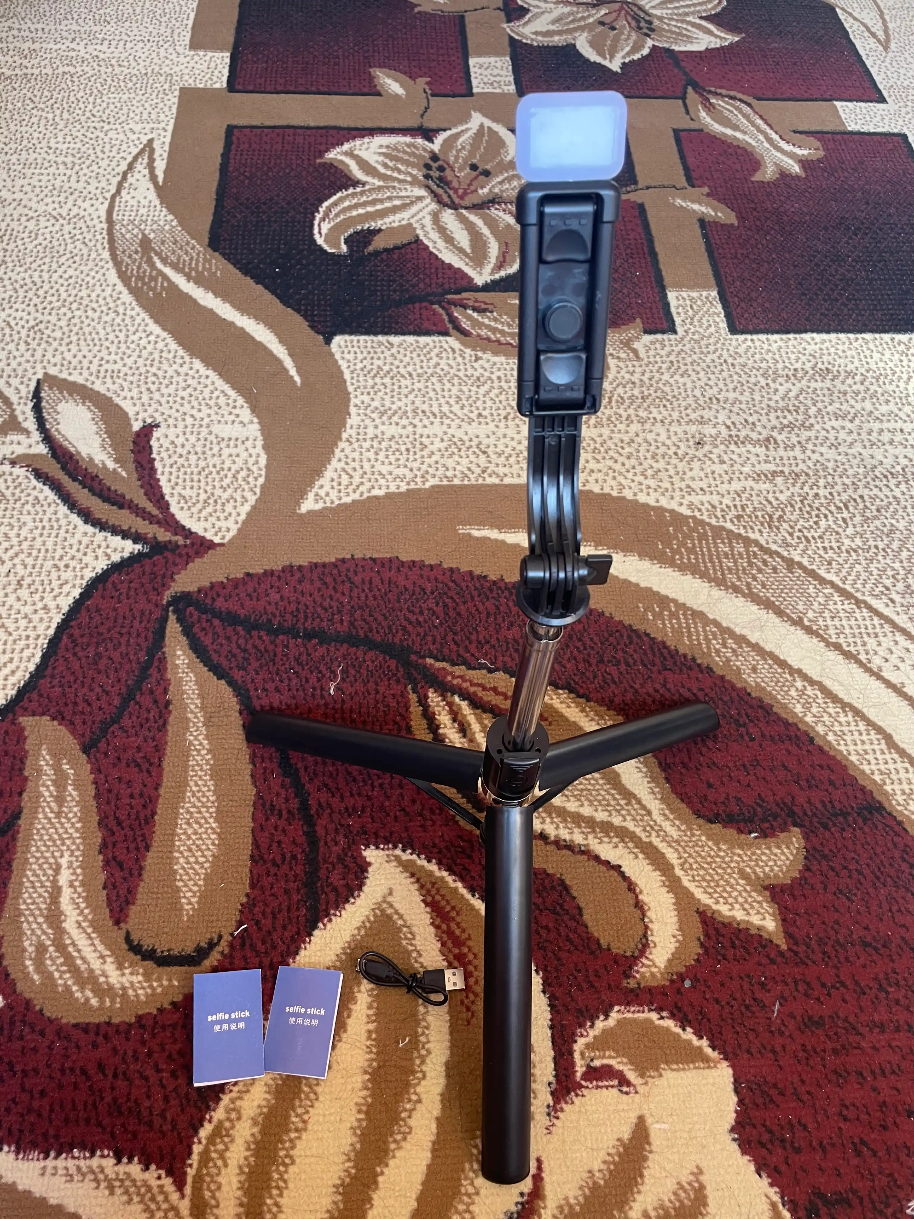 Monopod LED va Bluetooth pulti bilan, smartfonlar, iPhone, Android uchun selfi tayoqchasi