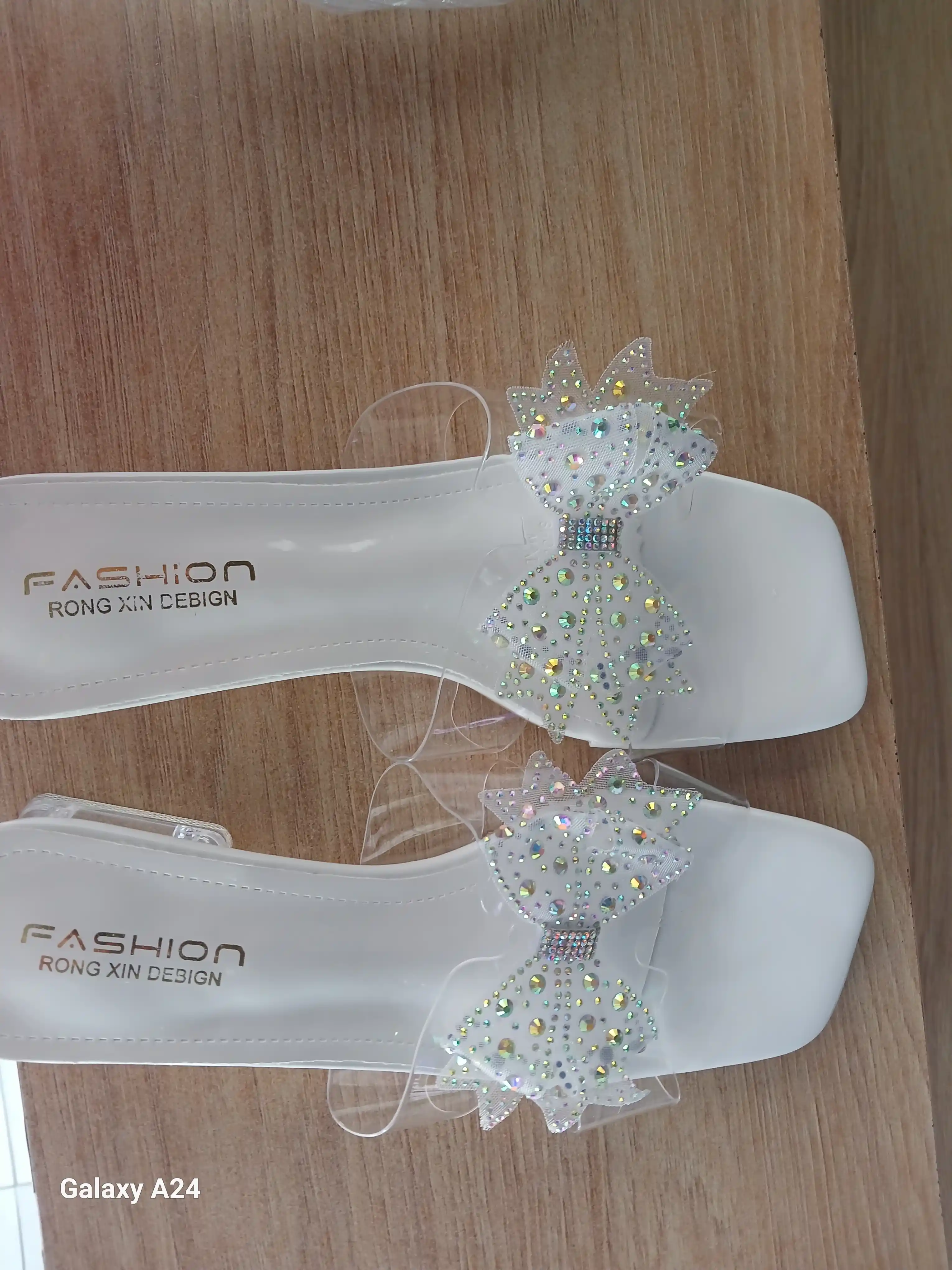 Ayollar shippagi, baland poshnali shippak, yozgi, 36-40