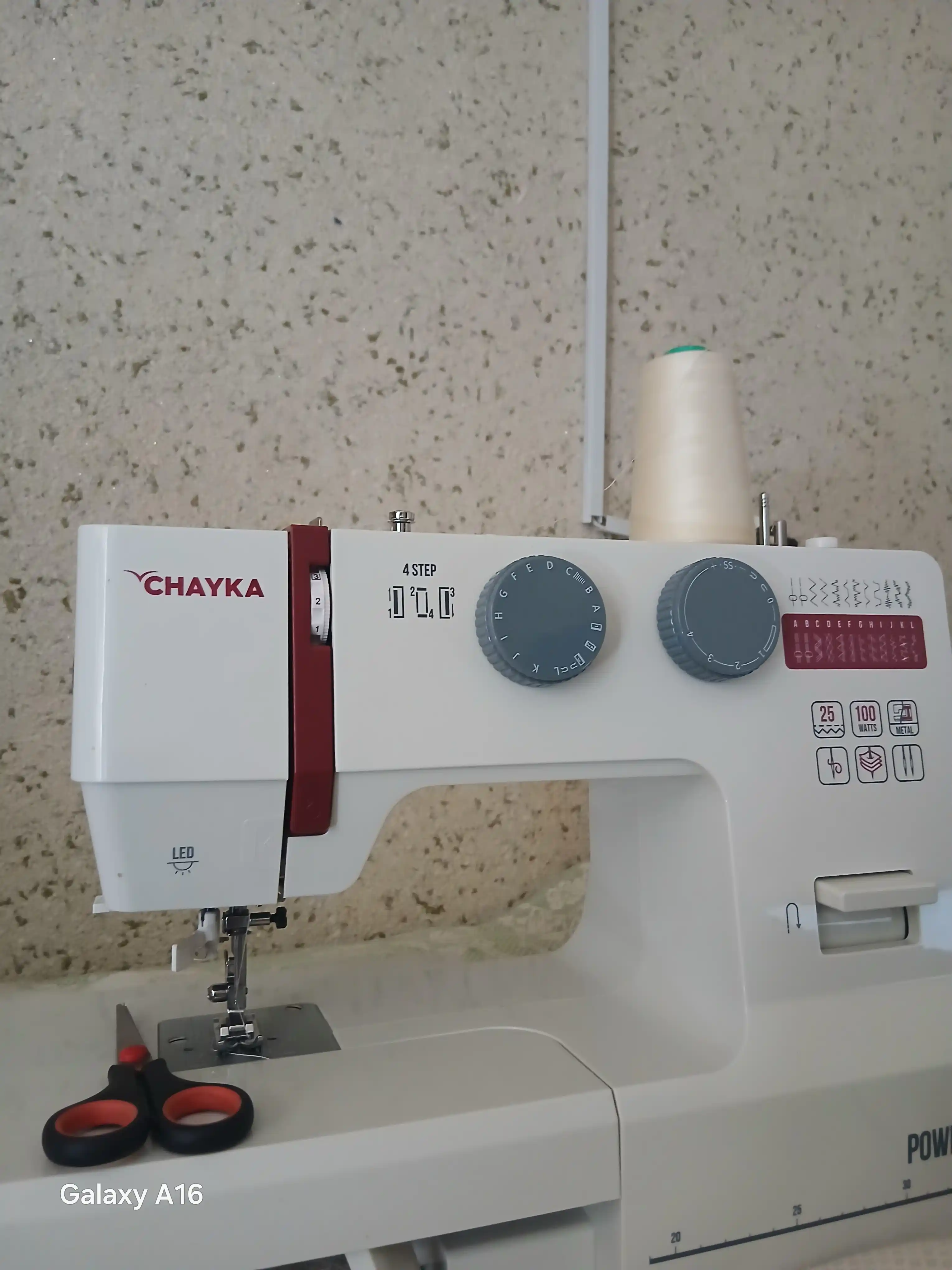 Tikuv mashinasi CHAYKA Power 100