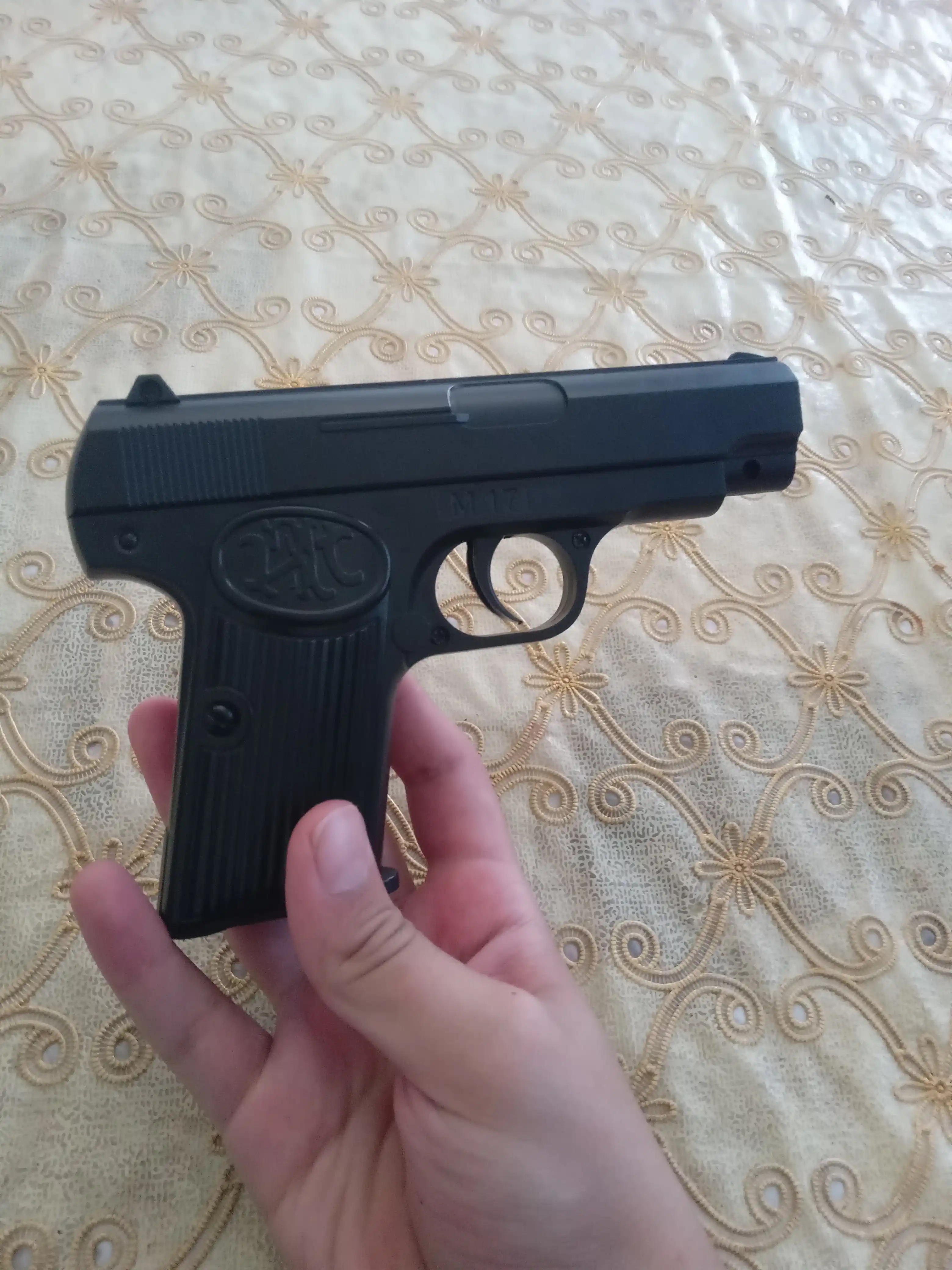 Metall pnevmatik to'pponcha Desert, Colt, C2 Air, o'qlar bilan, katta