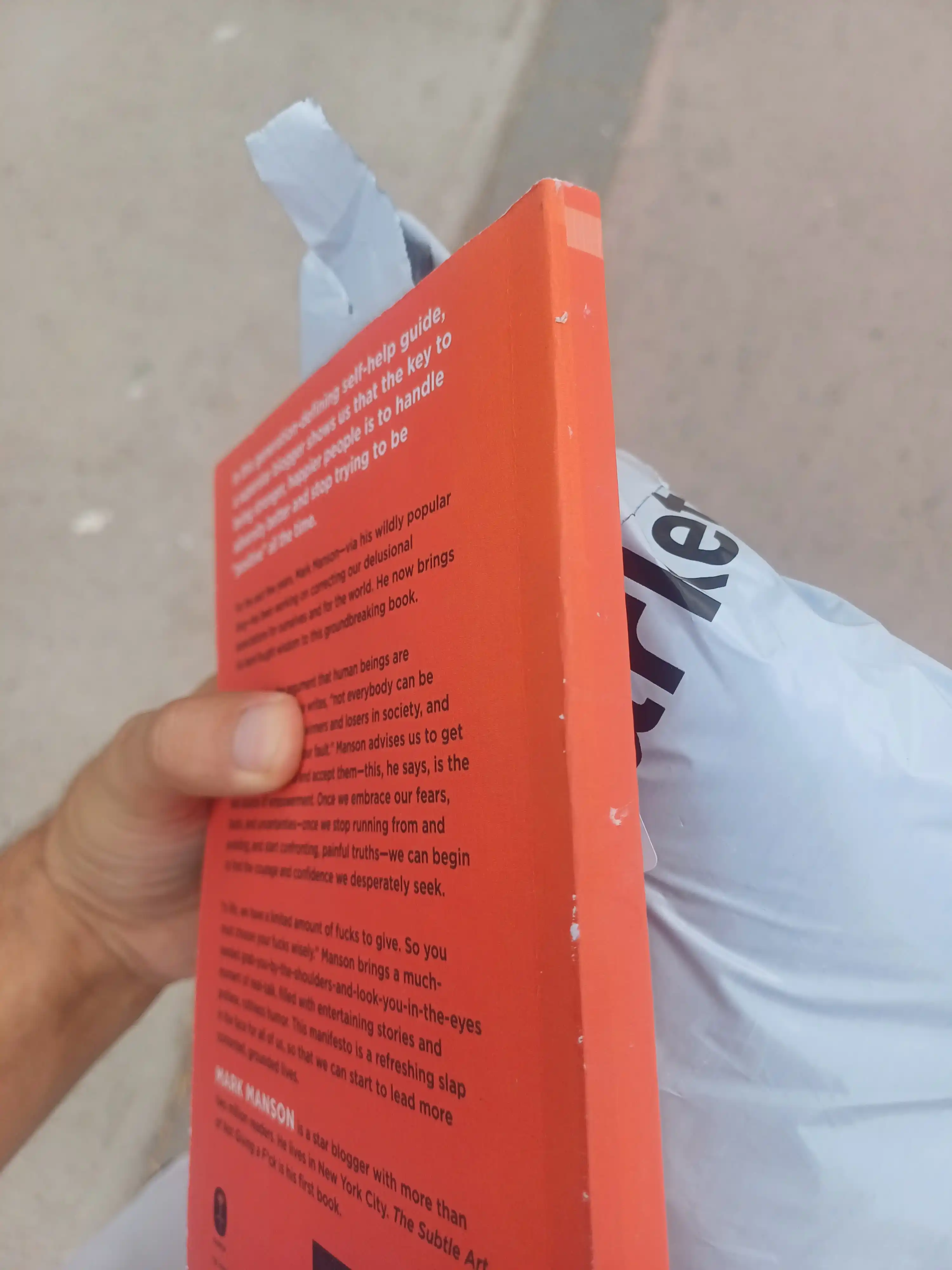 The Subtle Art of not Giving a fUck, Mark Manson, английский язык