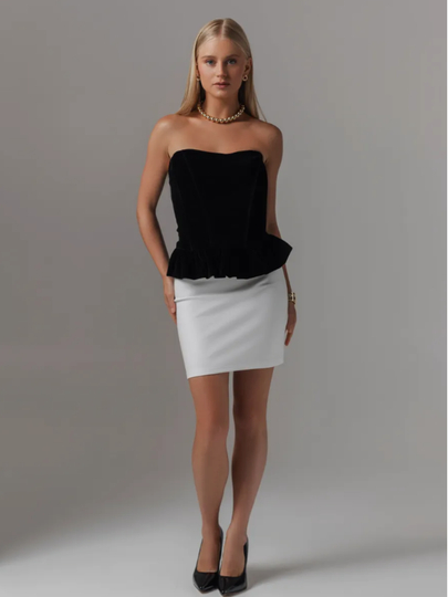 Taxtlar oyini Emilia Clarke porno Stepan Alena Vodonaevani yaladi