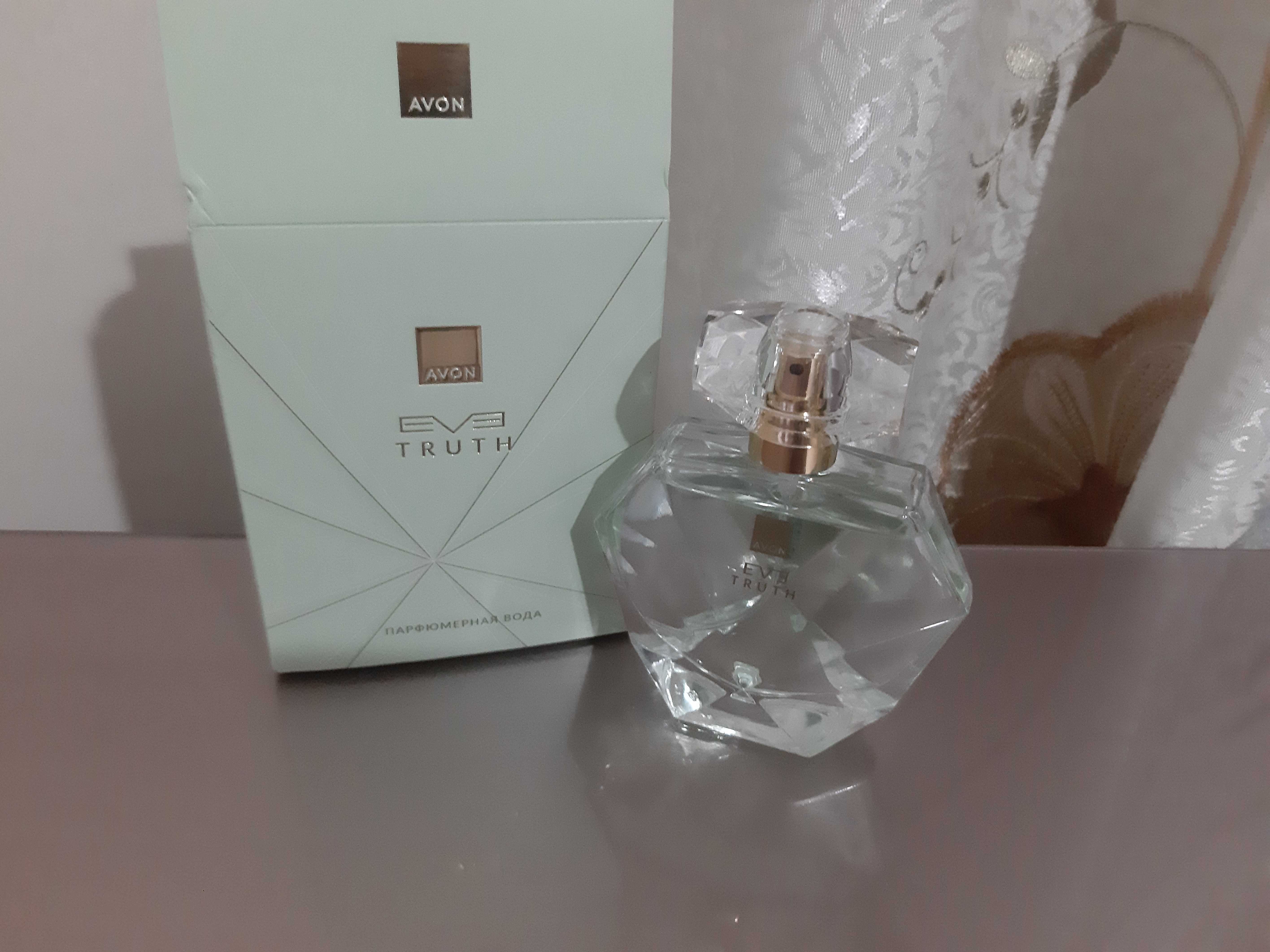 Parfyumlangan suvi Avon Eve Truth, 50 ml