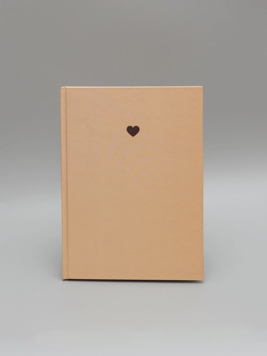 Nuqtali bloknot "Kisses", 150 varaq, nuqtali, qattiq muqovali - 