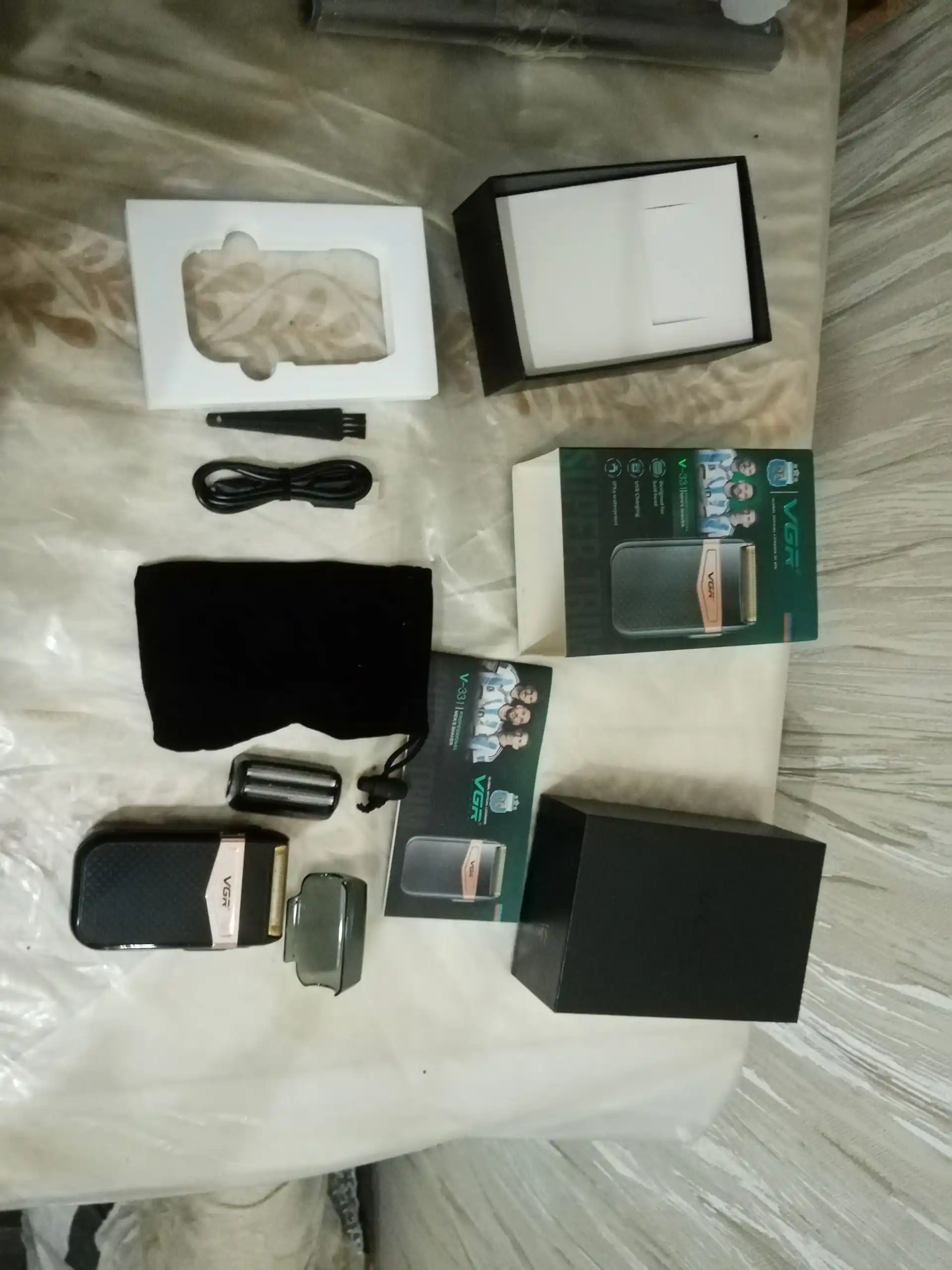 Soqol oladigan moshinka, elektr ustara, eletr britva, VGR V-331, sheyver