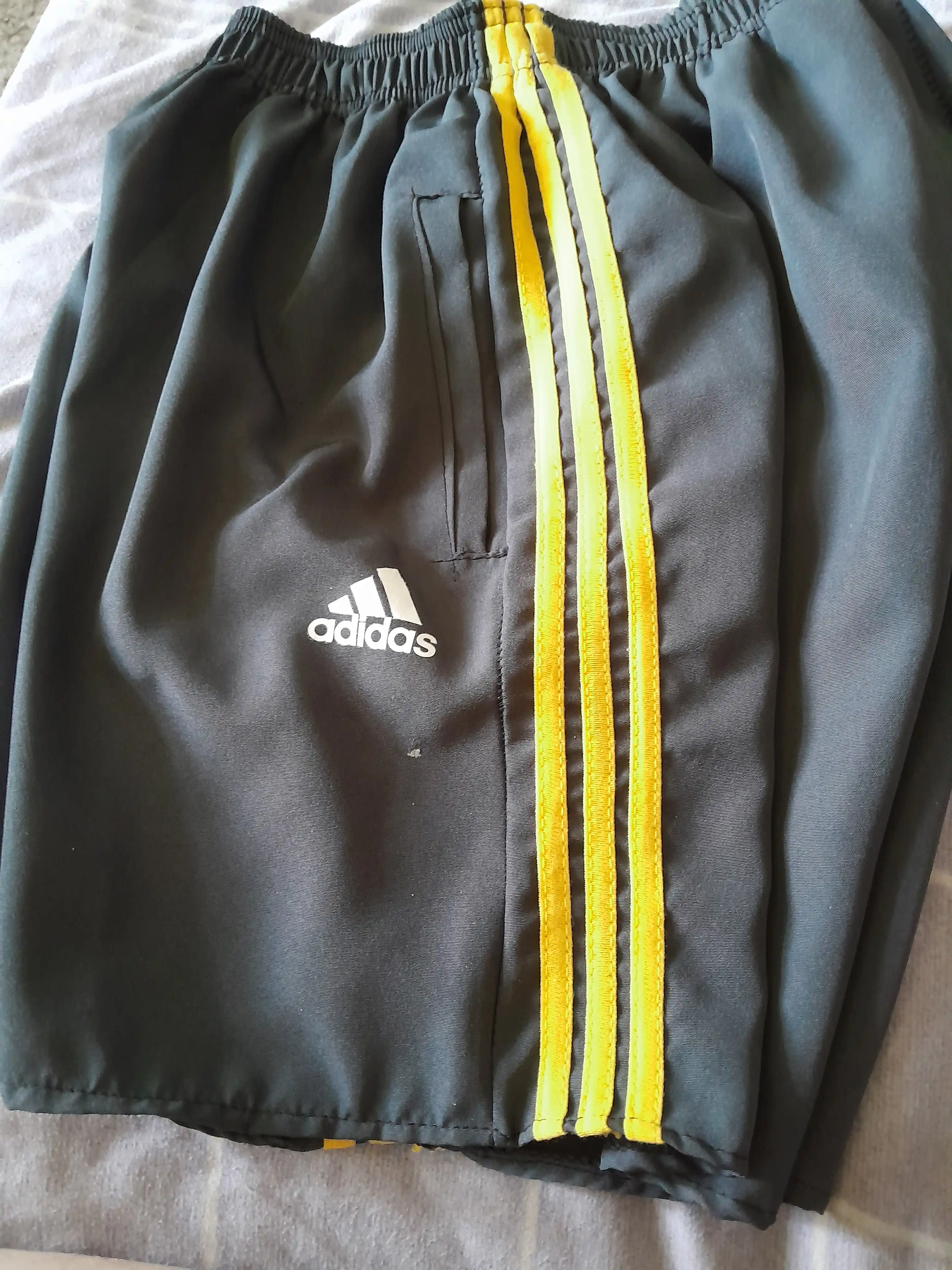 Erkaklar uchun kundalik, sport shortilari