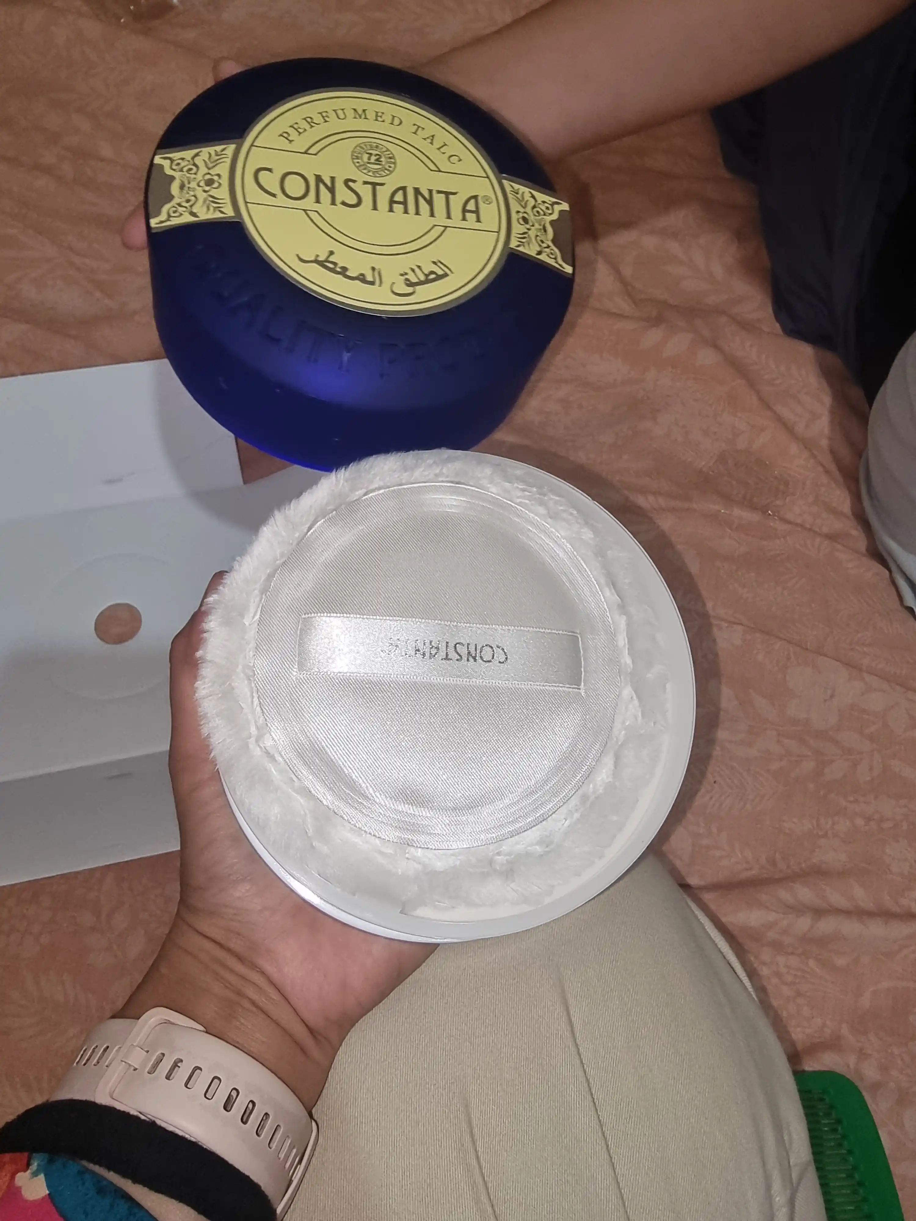 Вutun tana uchun parfyum hidli talk Constanta, 200 g
