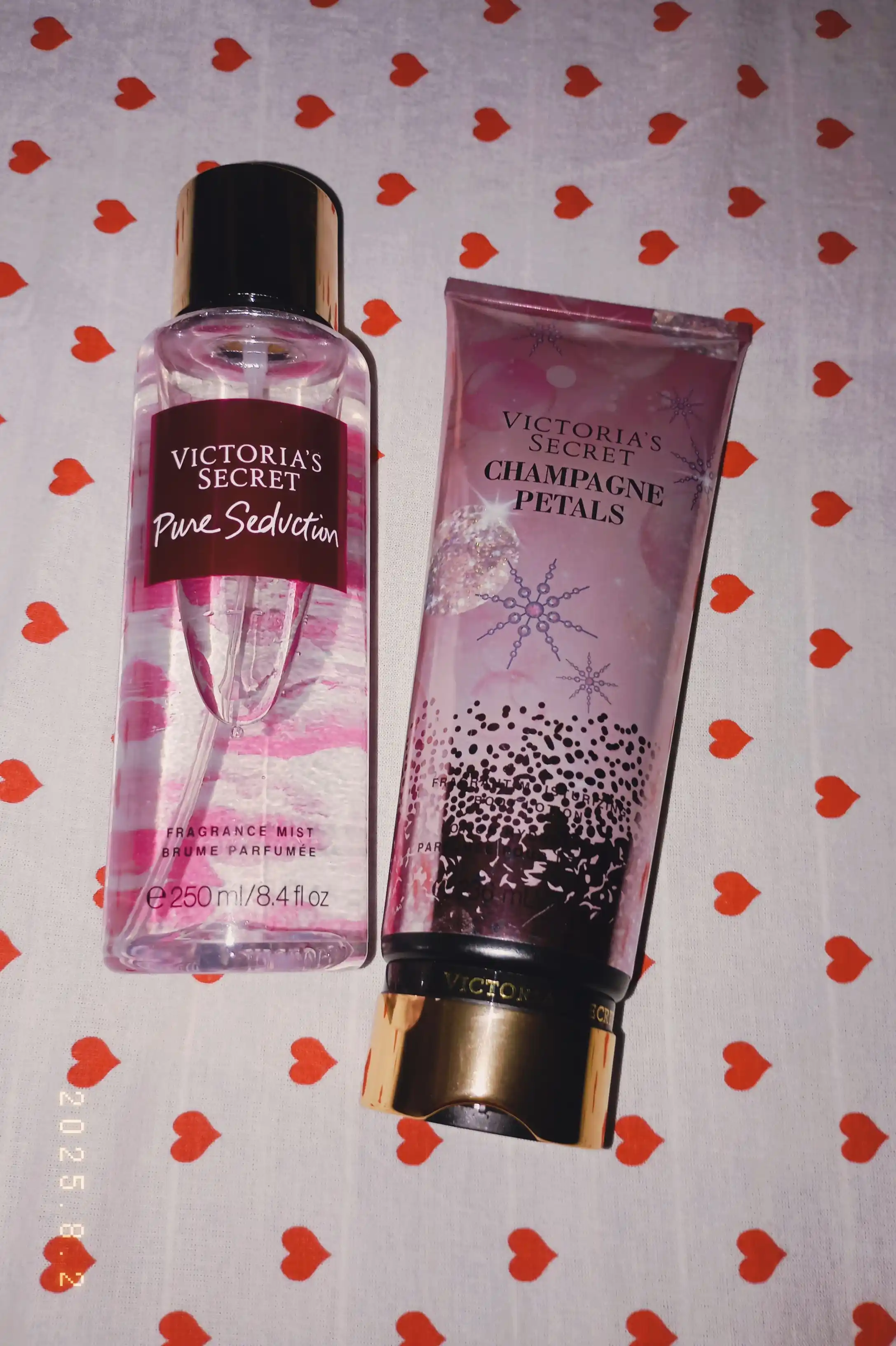 Victoria Secret parfyumeriya to'plami, tana uchun losyon va sprey mist, 236 ml + 250 ml