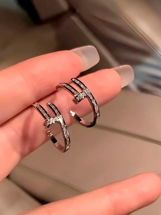 Серьги женские, круглые, со стразами
