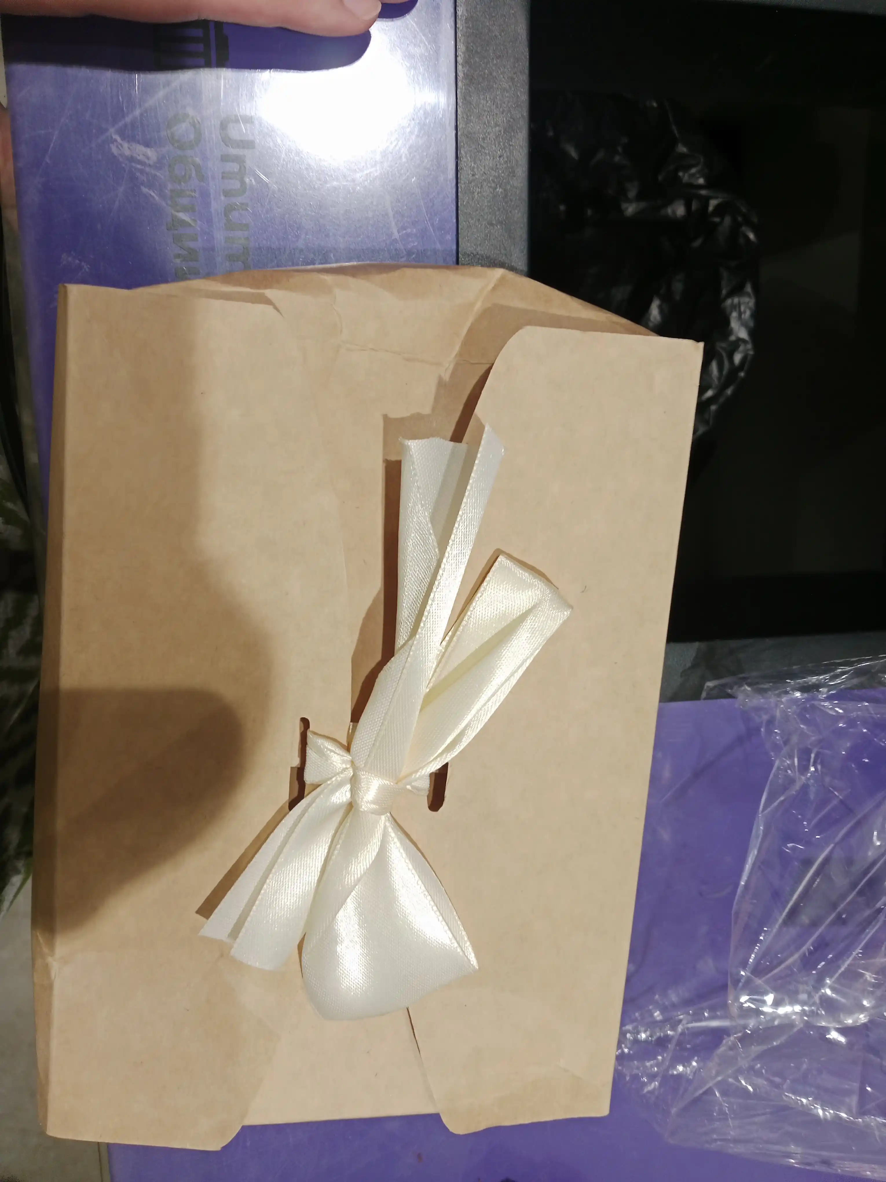 Подарочная коробка, с наполнителем, коробка для подарка, размер 21 * 14 * 5