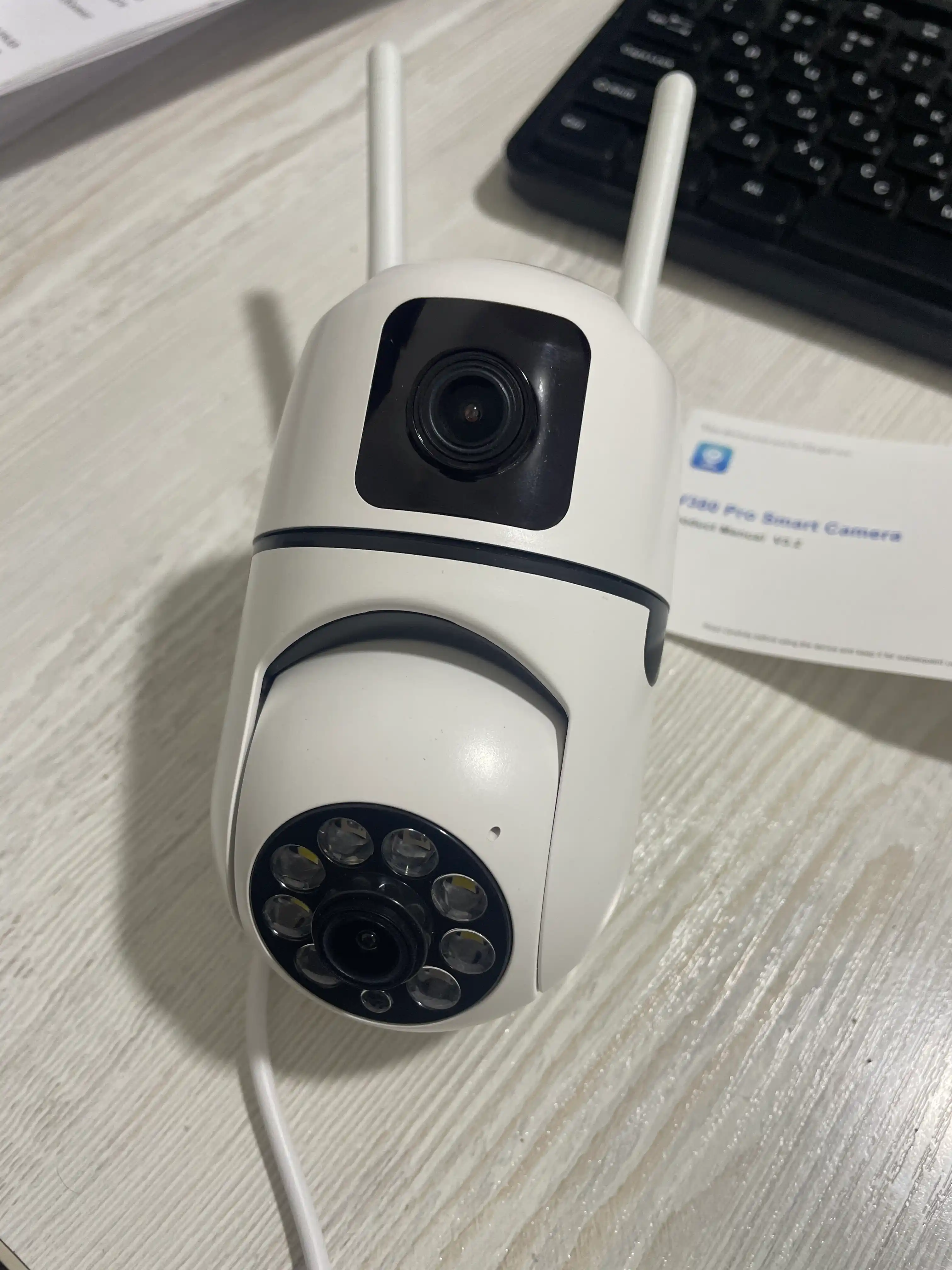 Juft linzali va harakat sensoriga ega Wi-Fi video kuzatuv kamerasi
