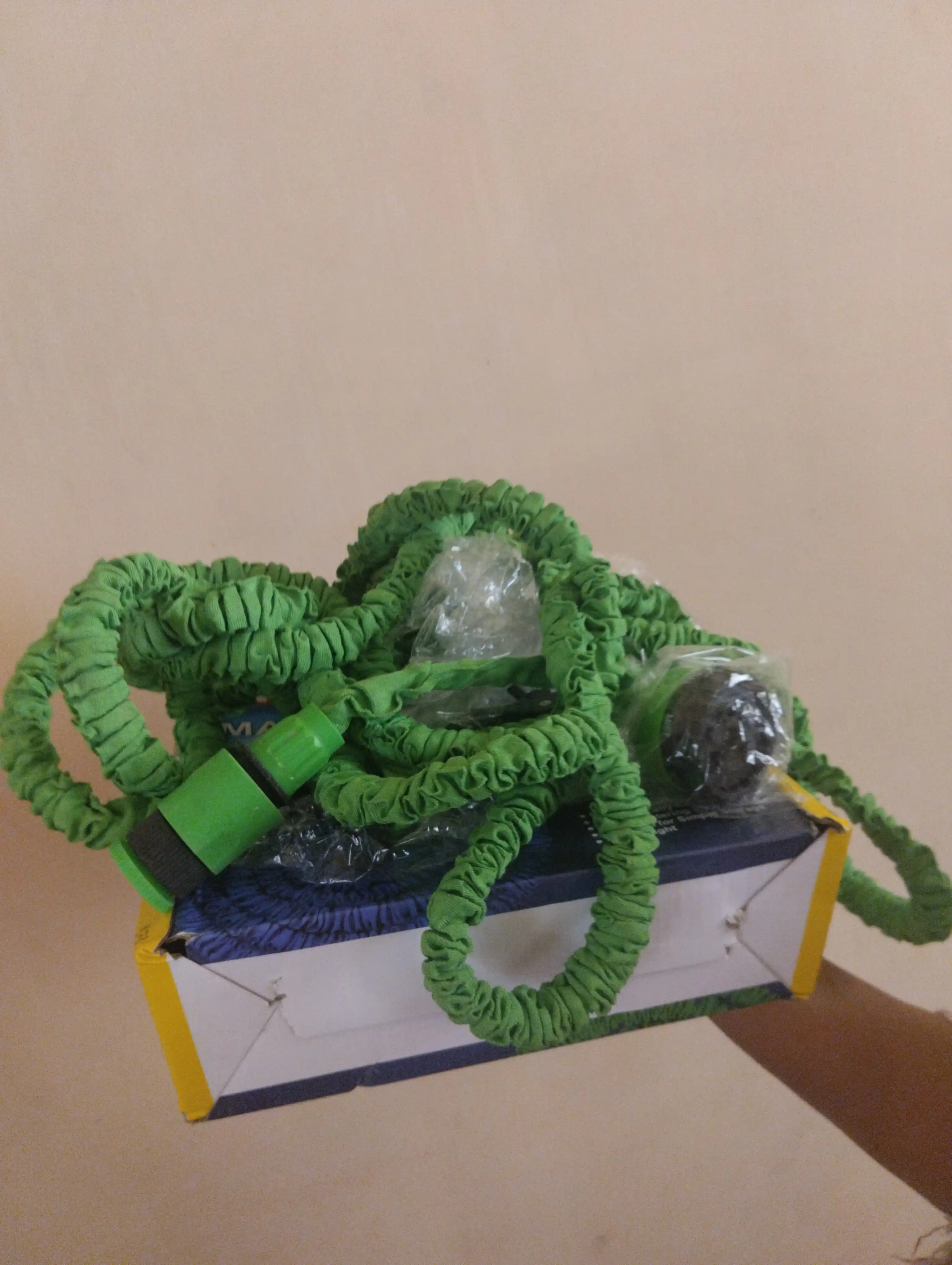 Sug'orish shlangi Miracle 60 m — cho'ziladigan mo''jizaviy shlang, bog' va hovli uchun