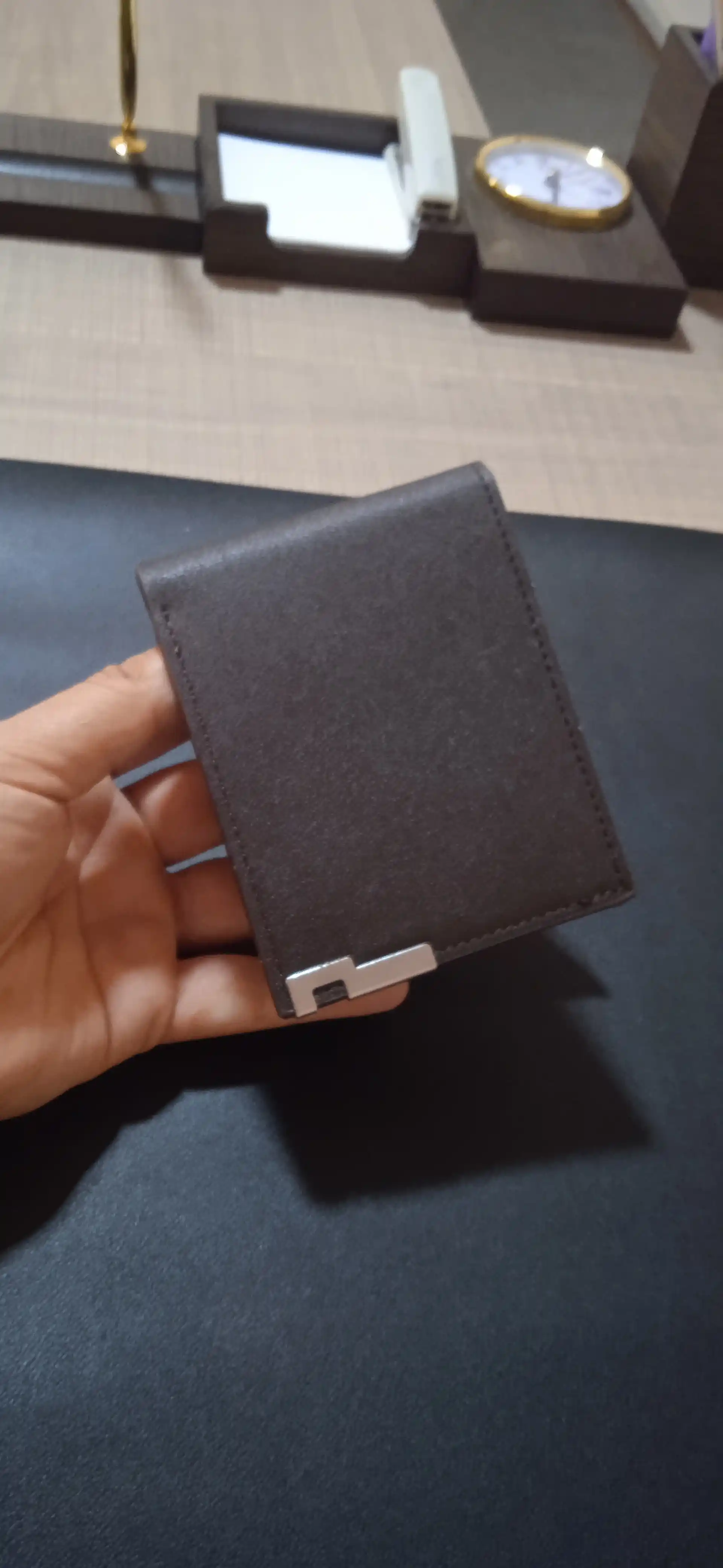 Erkaklar hamyoni Classic wallet B623