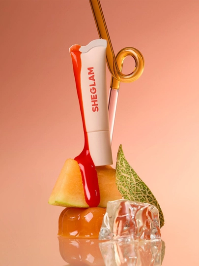 Blesk lab bo‘yog‘i  SHEGLAM Crystal Glaze namlaydi, porlaydi