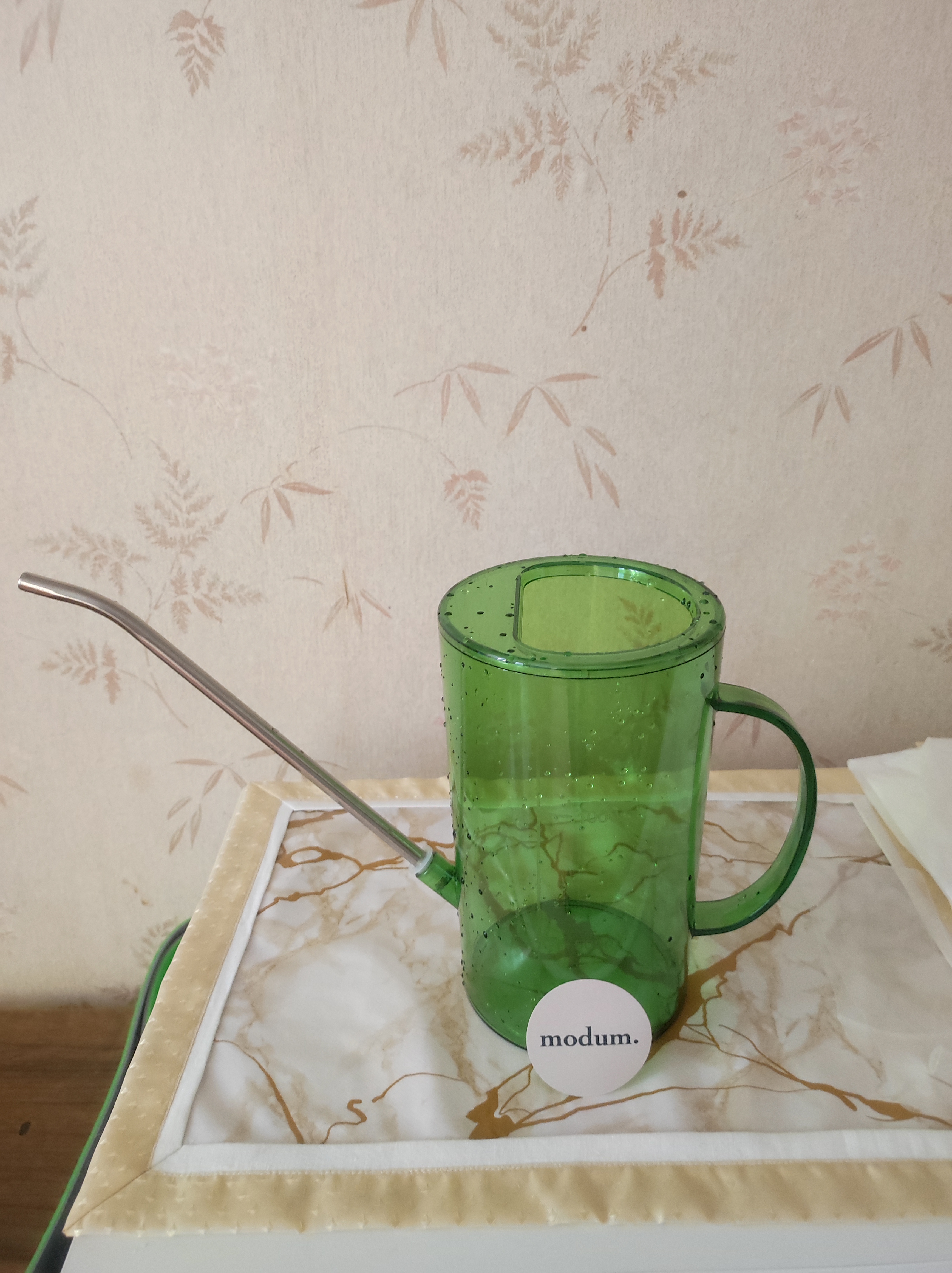 Gullar va o‘simliklar uchun leyka, bog‘ uchun sug‘orish idishi, 1,5 litr, 2 litr