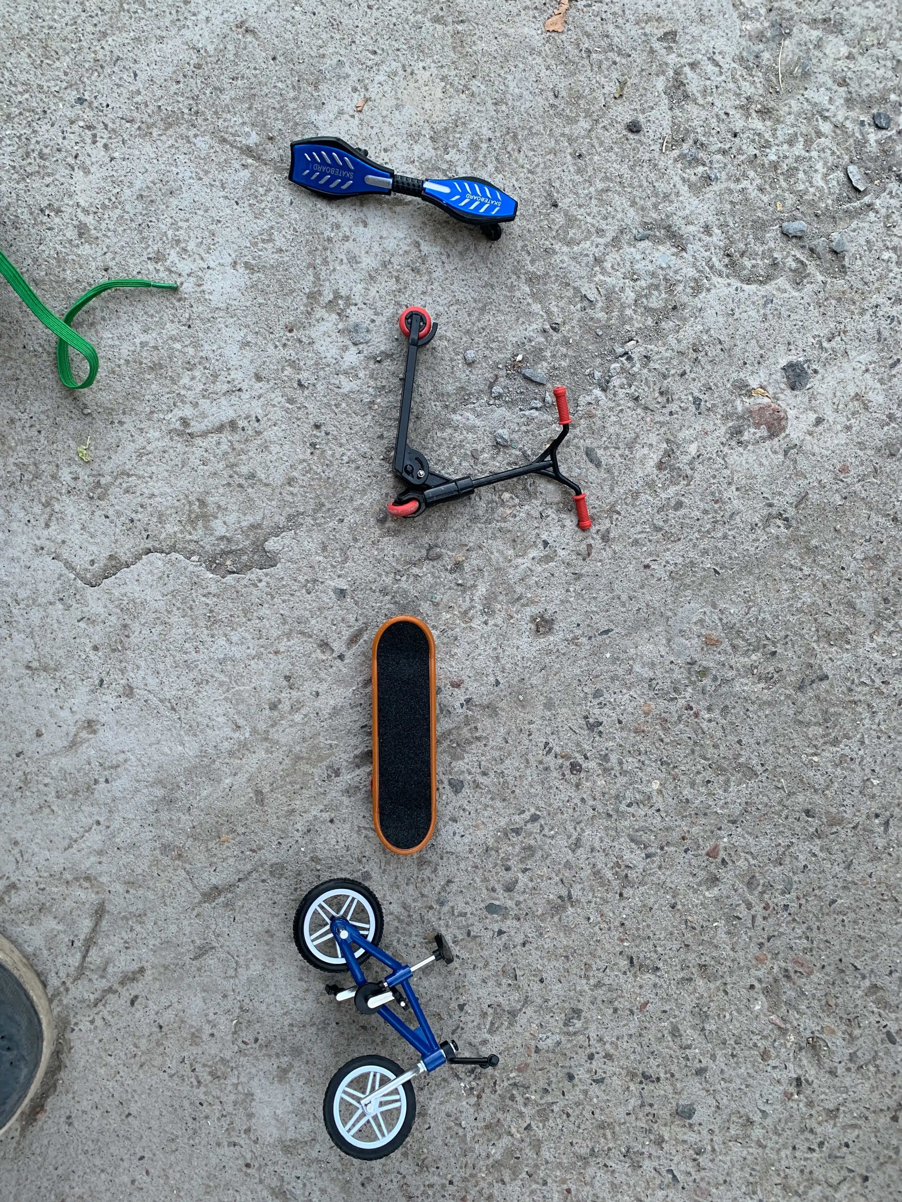 Katta fingerboard to'plamlari