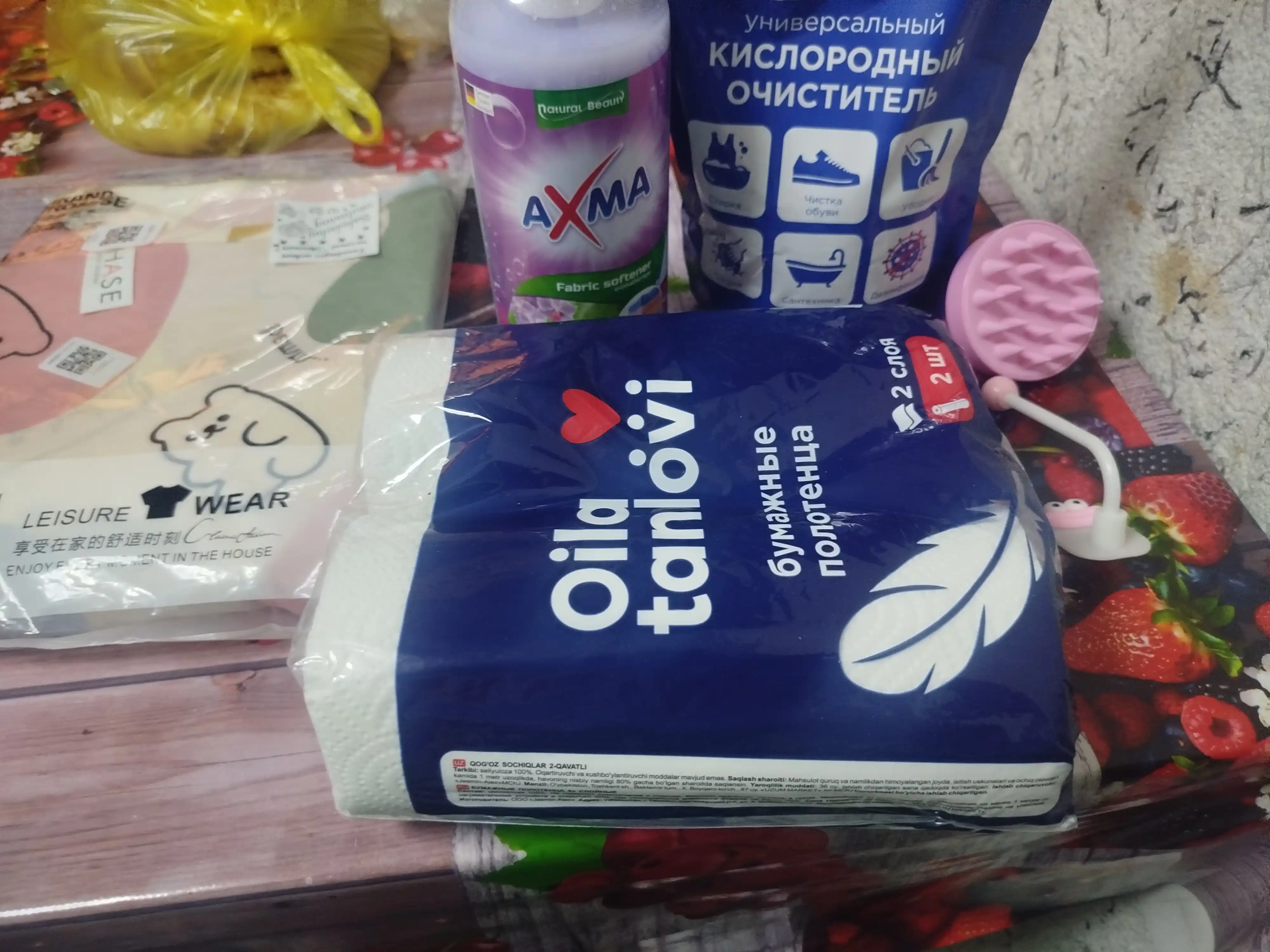 Щетка-массажер силиконовый для кожи головы, для мытья волос с удобной ручкой "Кактус"