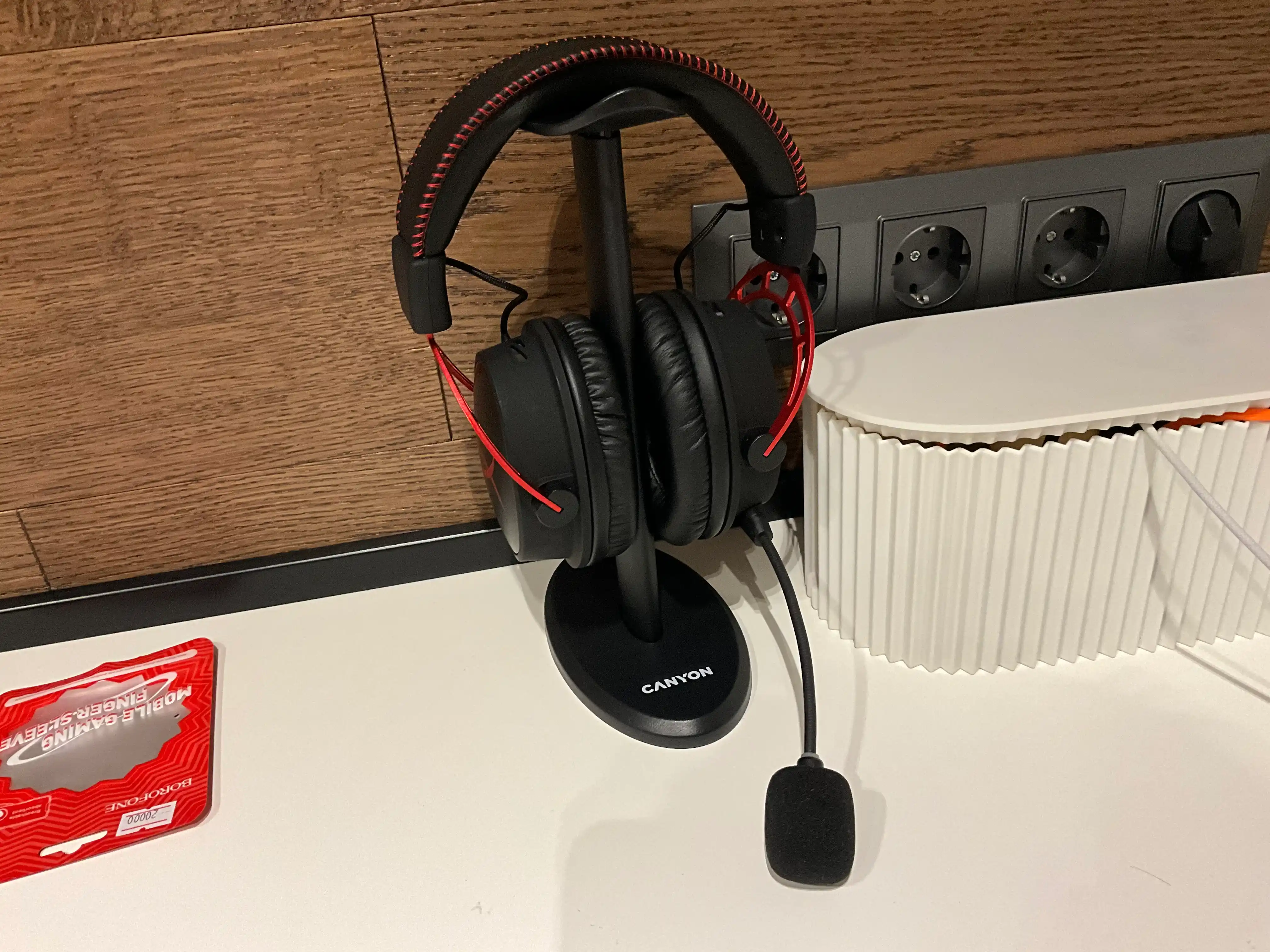 HyperX Cloud Alpha simsiz o'yin minigarnituralari