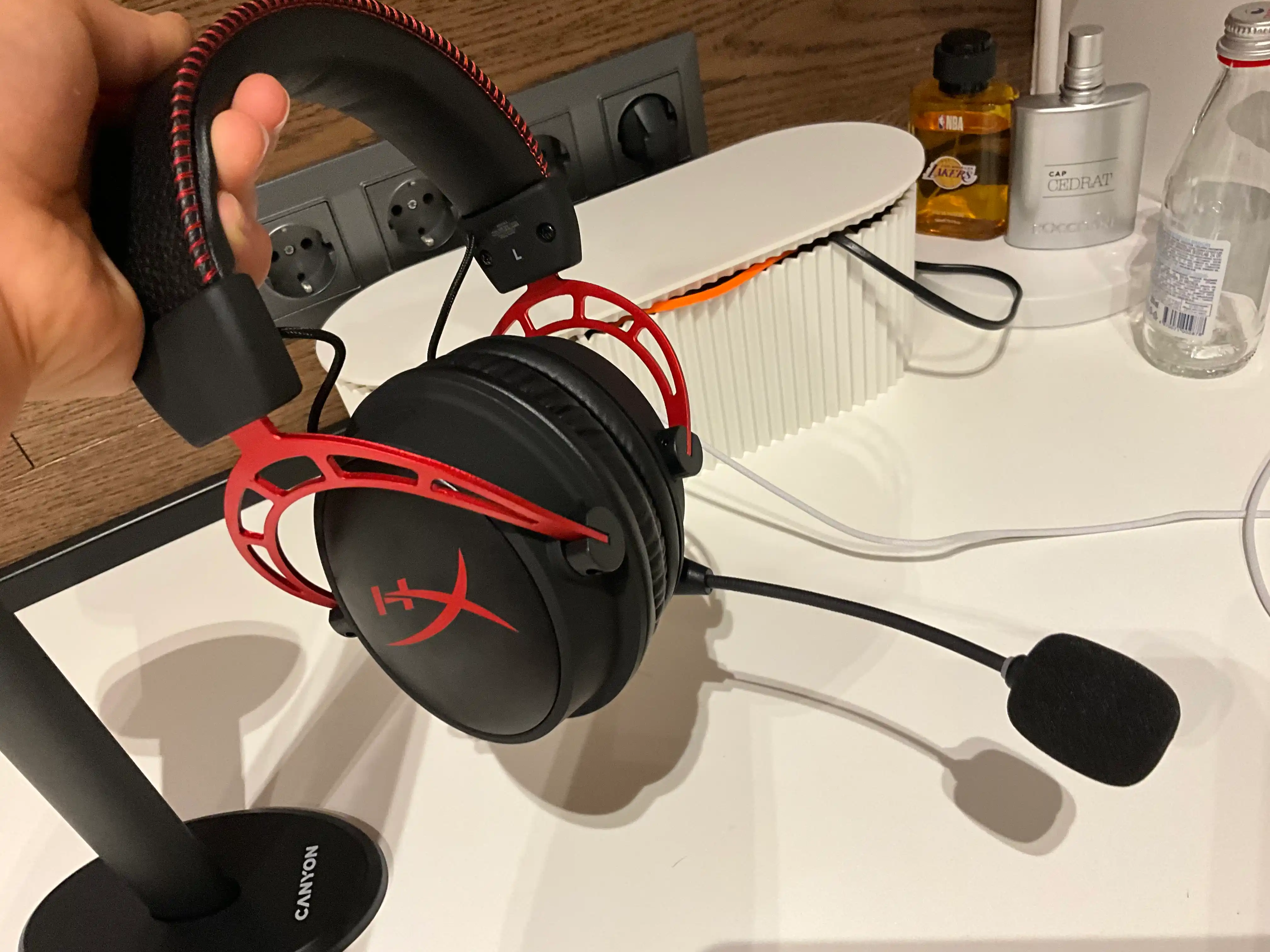 HyperX Cloud Alpha simsiz o'yin minigarnituralari