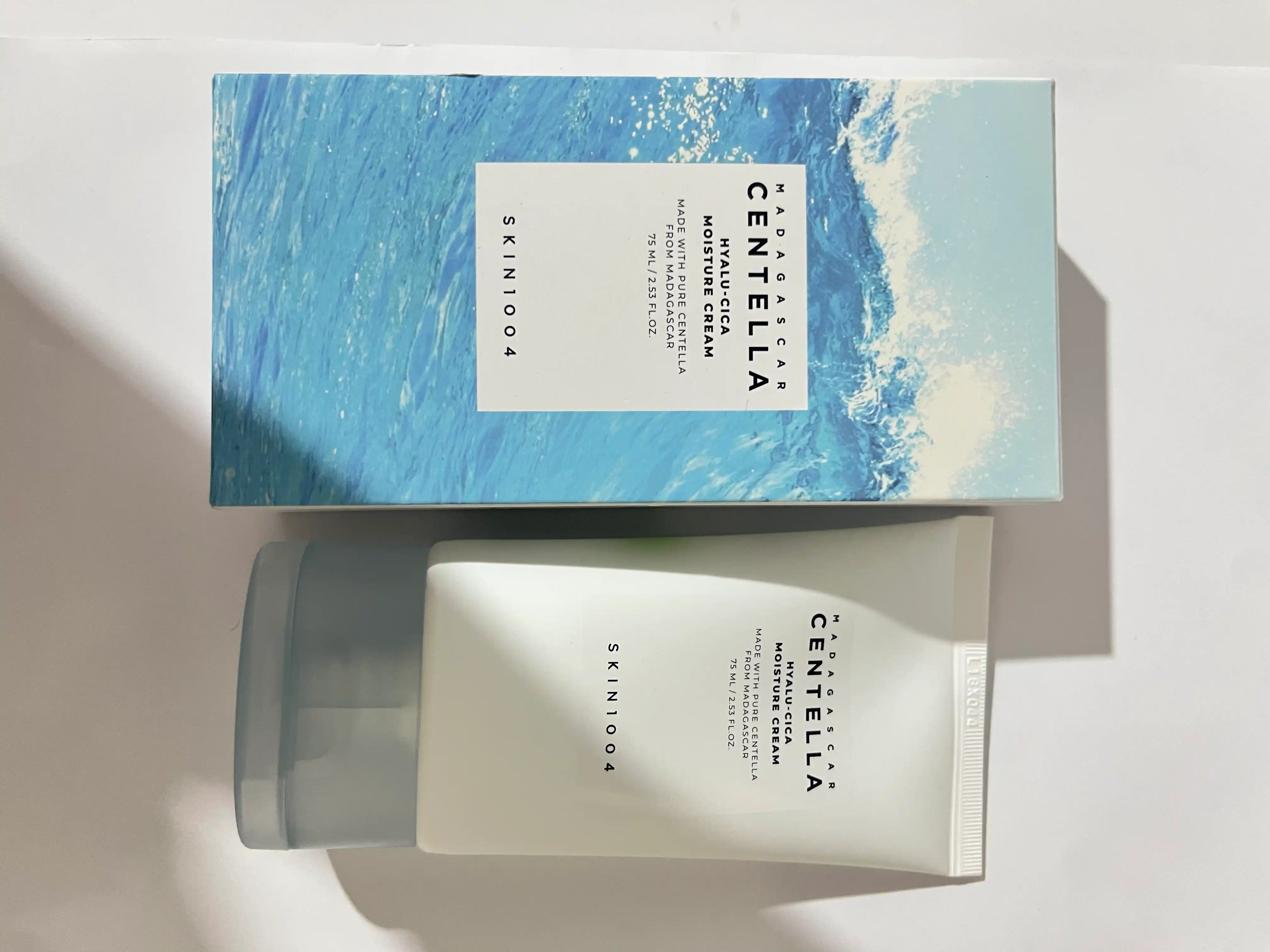 Tinchlantiruvchi tasirga ega namlantiruvchi krem SKIN1004 Centella kremi, 75 ml