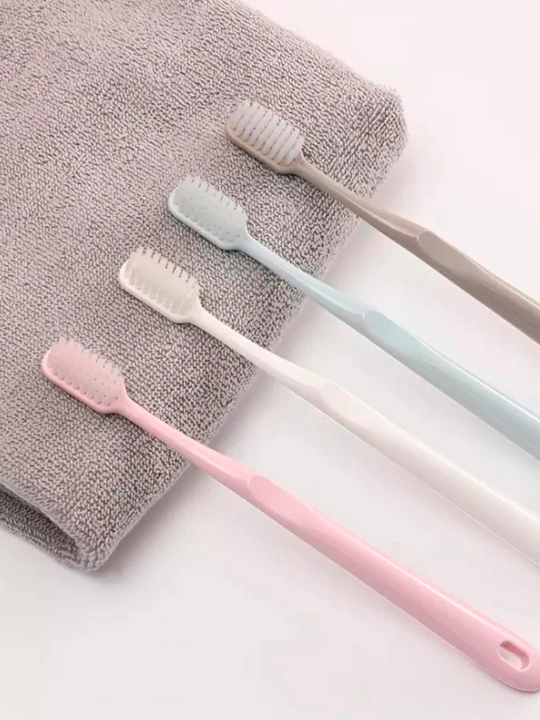 Набор зубных щеток "FreshSmile 4", мягкий ворс, для всей семьи