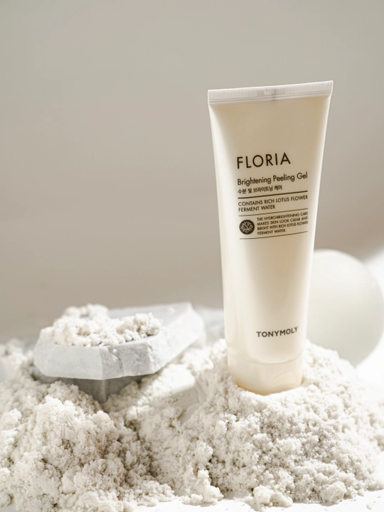 FLORIA Brightening Peeling Gel 3, 100 ml terini muloyim eksfoliatsiya qiluvchi peeling-gel
