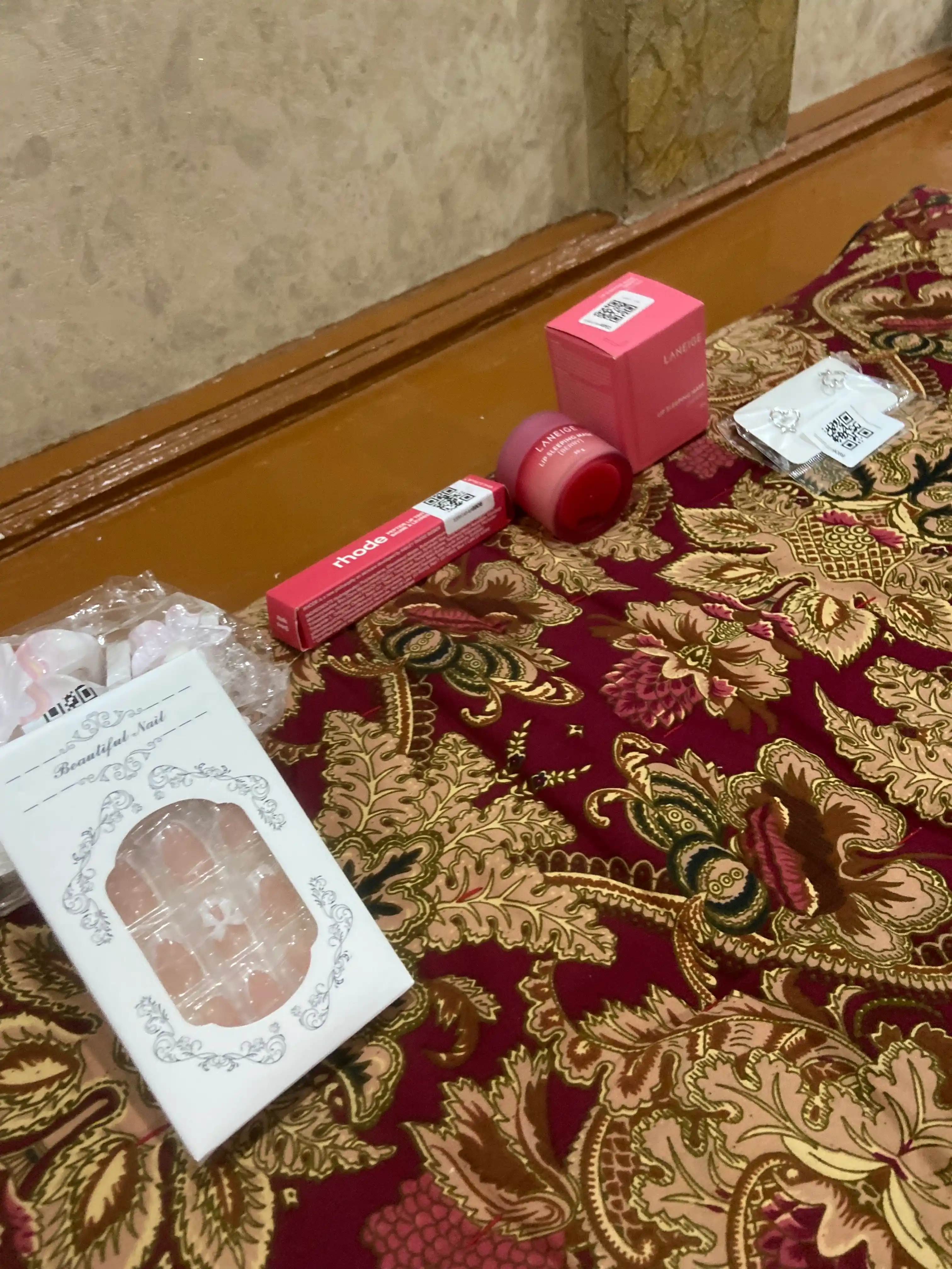 Gul shaklidagi soch qisqichlari to'plami, 3 dona