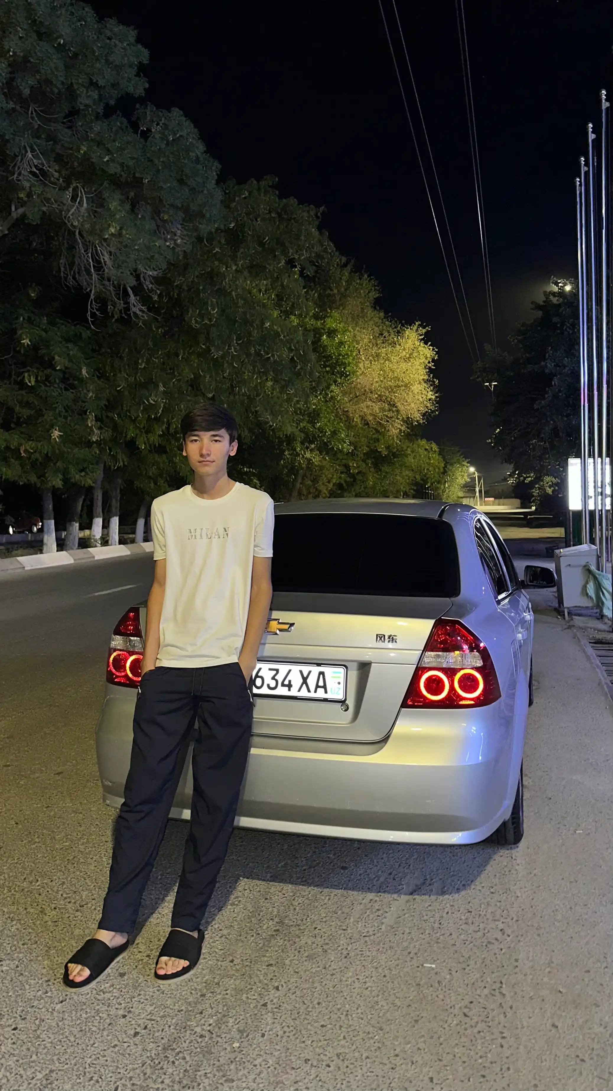 Erkaklar, keng, bir xil rangli, yon chontakli shim, kundalik shnurli shim