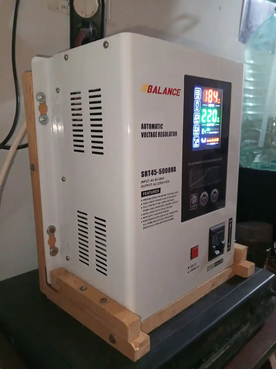 Kuchlanish stabilizatori Balance 5 kVA, releli, 45-280V