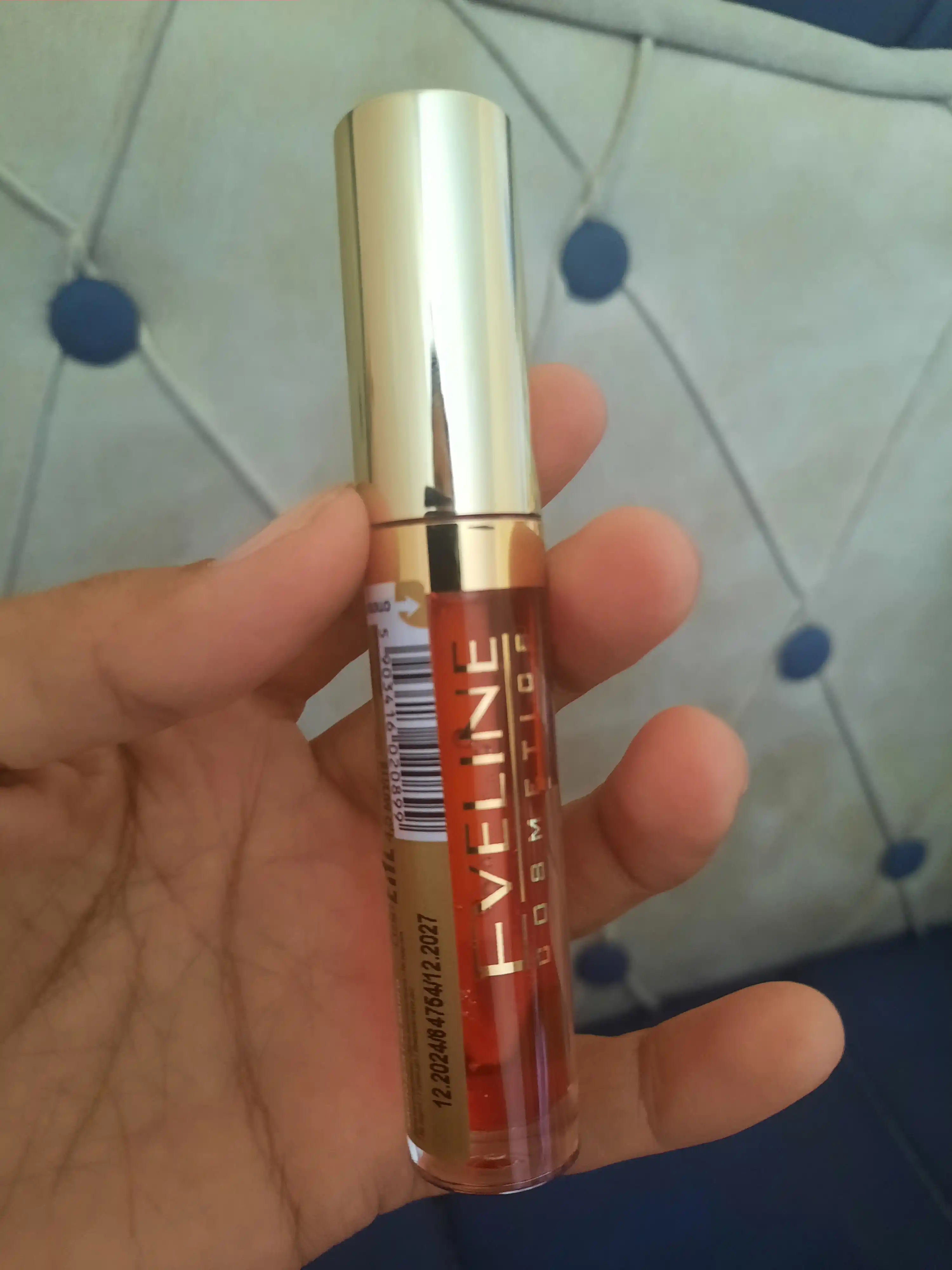 Lablar uchun yog' Eveline Rich Lip Oil, mango, 4.5 m
