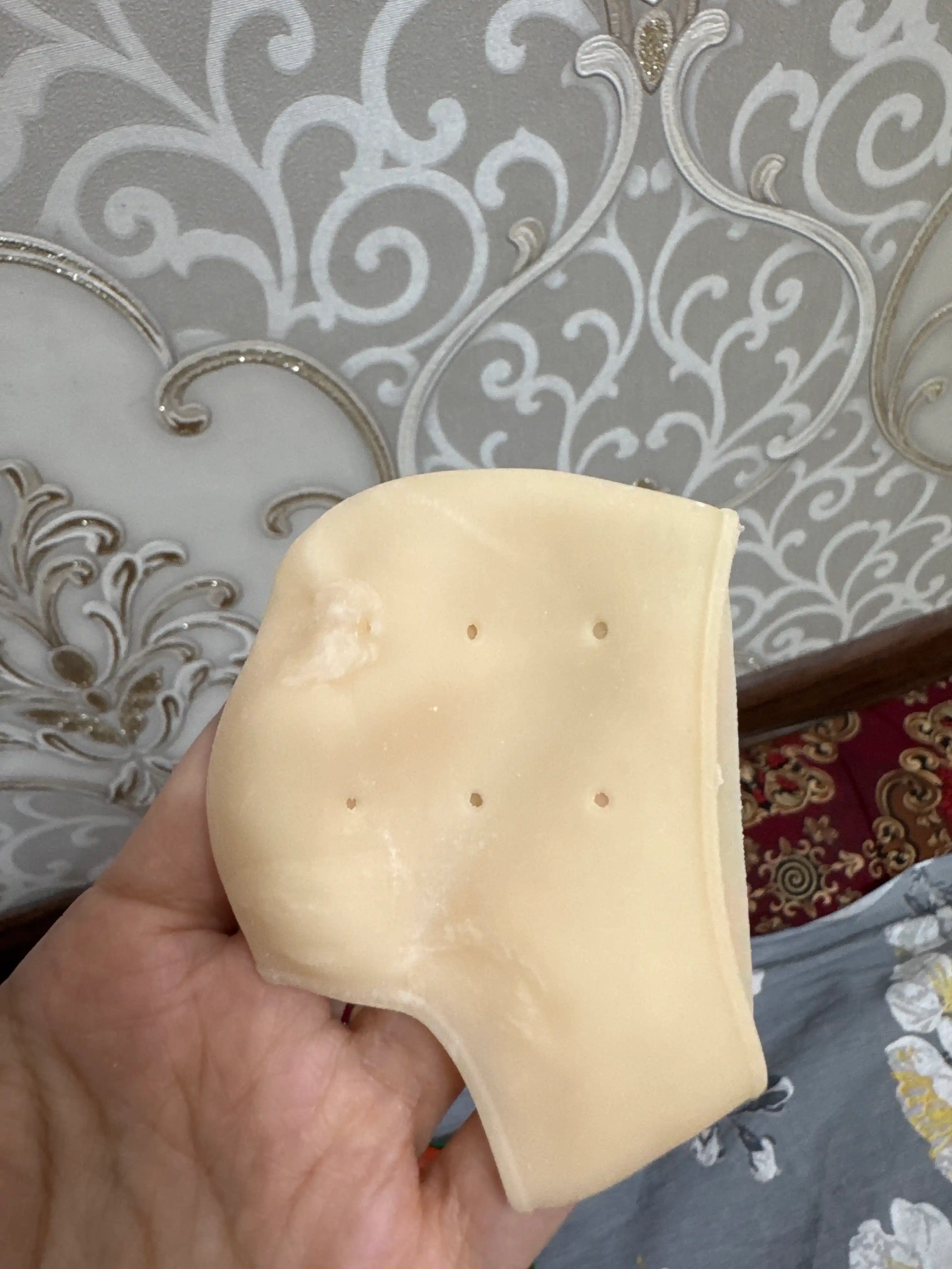 Tovondagi yoriqlarni qutulish namlantiruvchi kosmetik paypoqlar, silikon