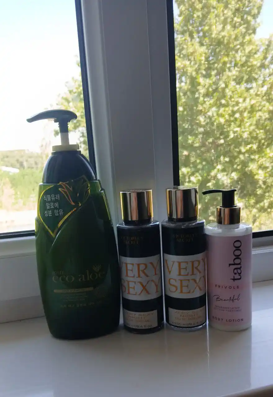Sprey Victoria Secret Aqua kiss, Tempatation, Shimmer mist, 250 ml