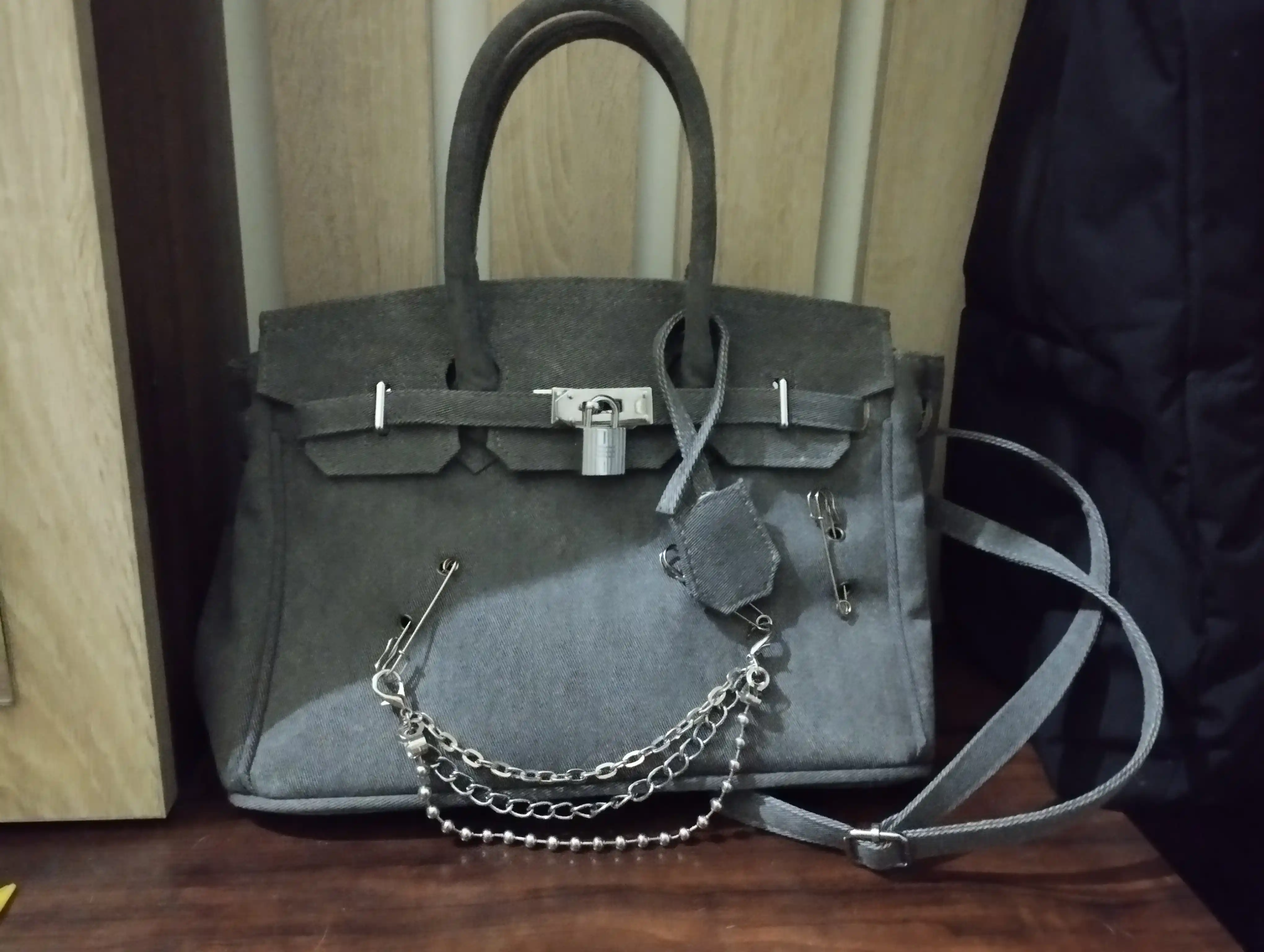 Ayollar uchun Hermes Birkin uslubidagi jinsi sumka, qulfli, yelka orqali, cross-bodi
