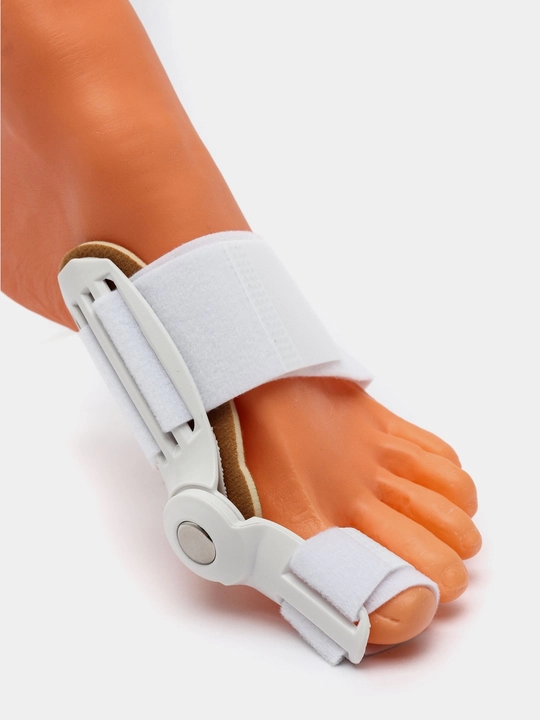 Фиксатор для стопы при Hallux Valgus, для выпрямления деформации большого пальца