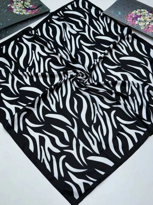 Ayollar uchun ipak ro'mol, 90 x 90 sm