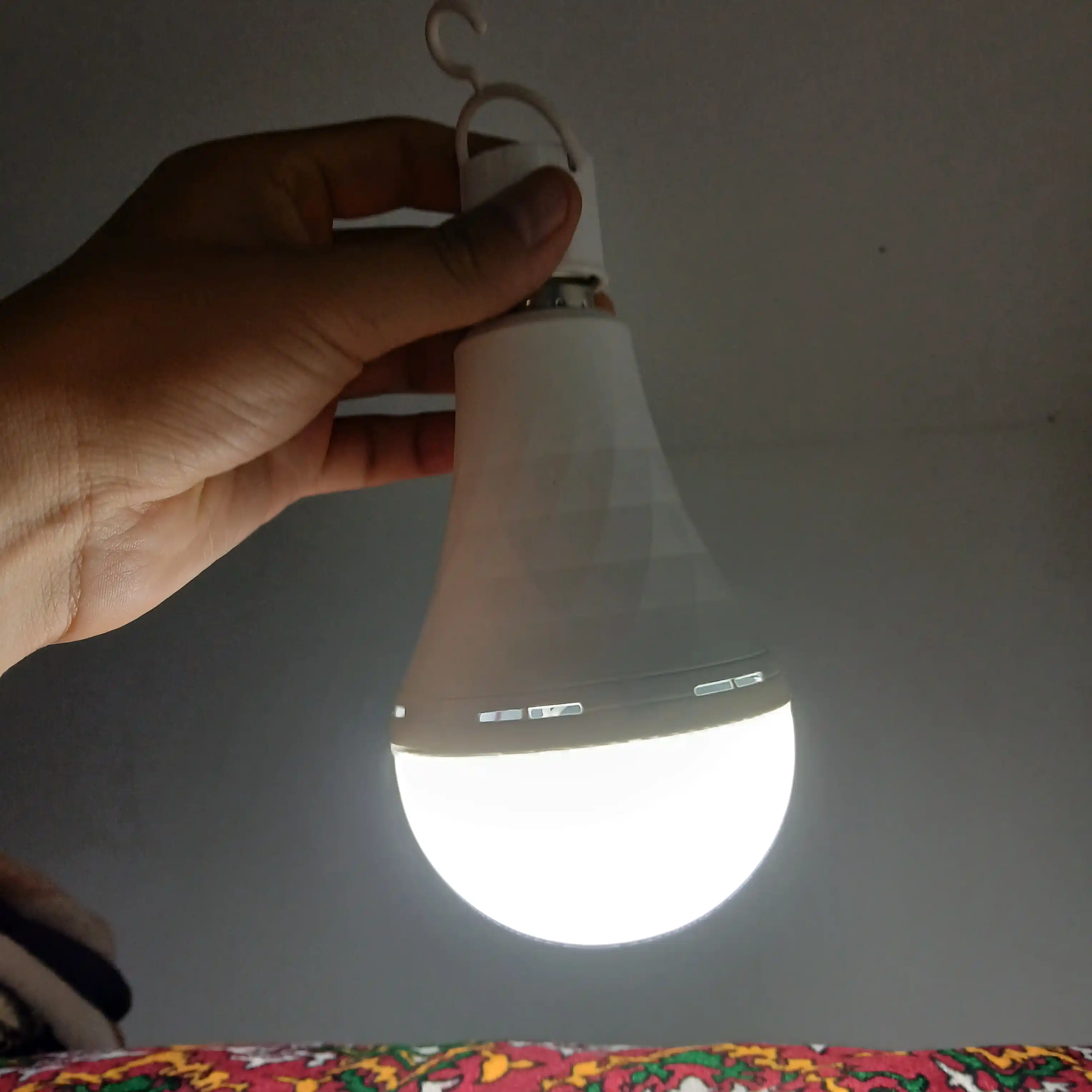 Beshr Led яркая, диодная лампочка, с аккумулятором, 6500К 15 W, работает 3 часа без подзарядки