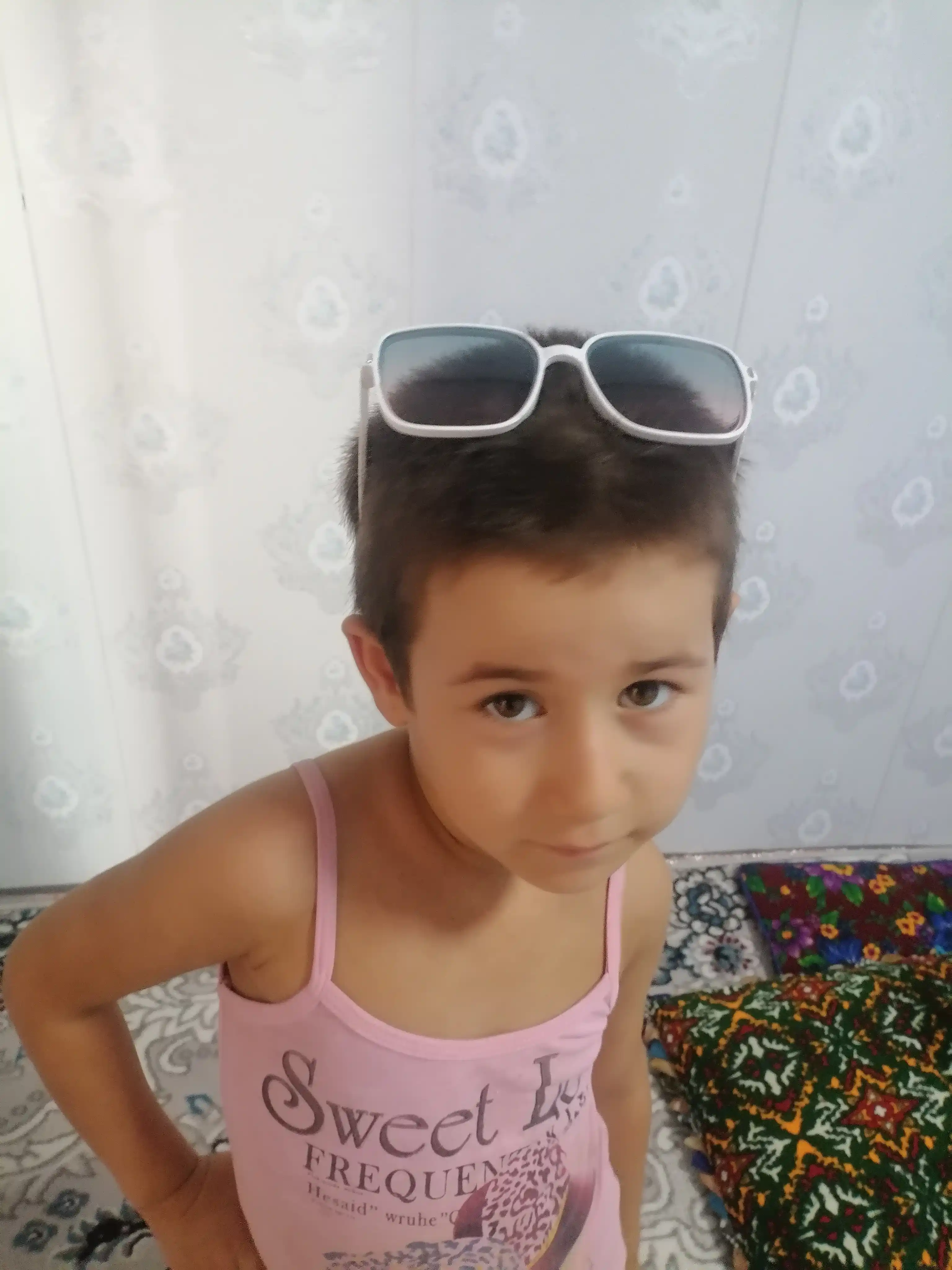 Ayollar ko'zoynaklari, quyoshdan himoya ko'zoynagi, imijli