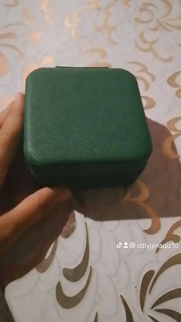 Шкатулка для хранения украшений и колец