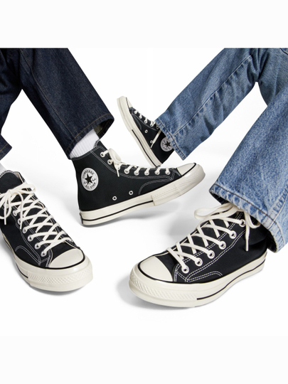 Jinsiy inqilobning yalangoch rahbarlari