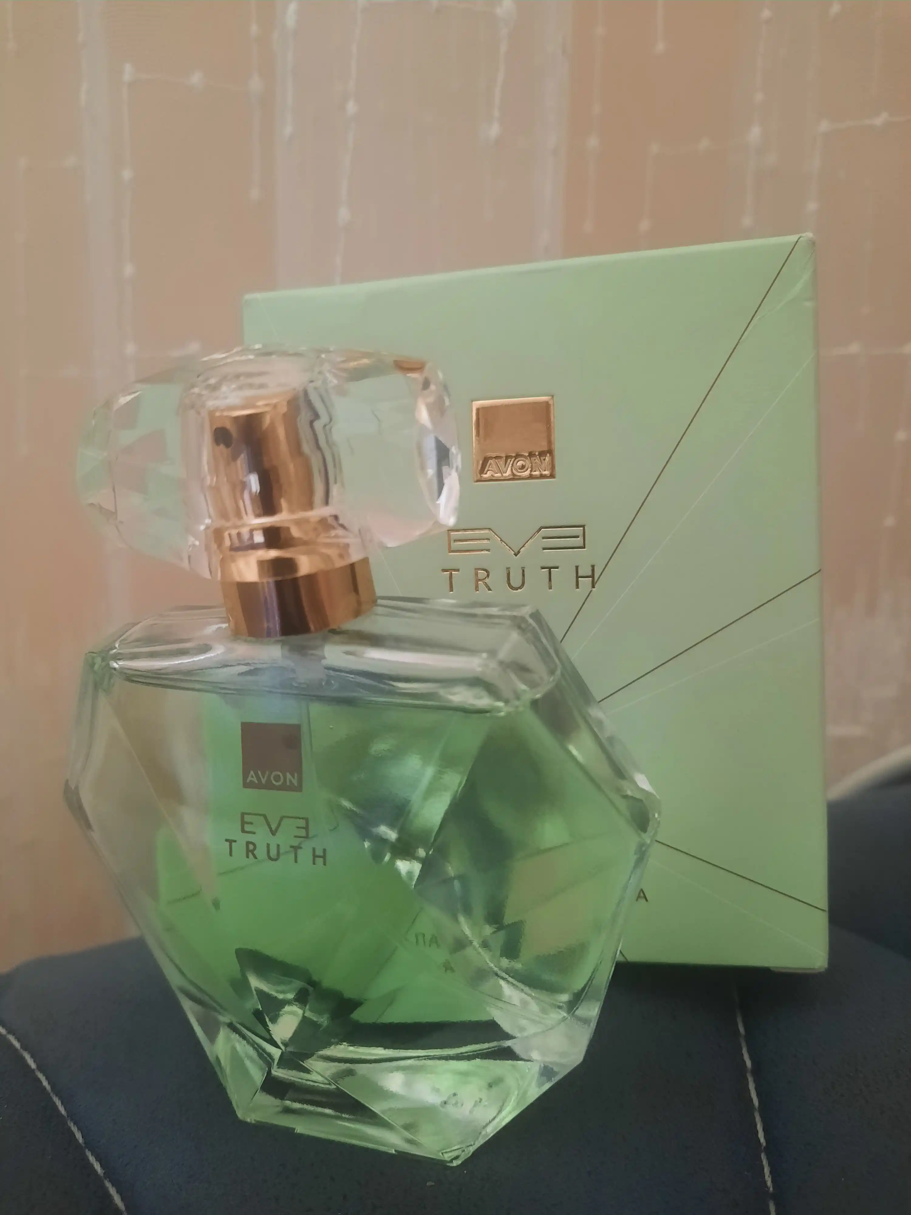 Parfyumlangan suvi Avon Eve Truth, 50 ml